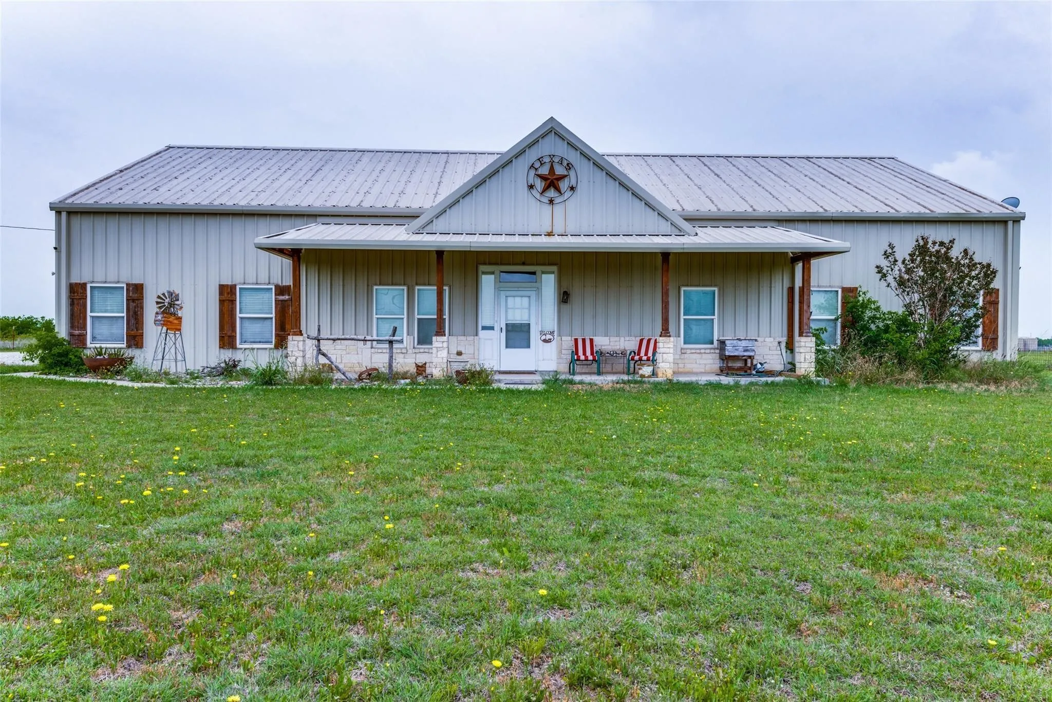 Single Family Residence For Sale