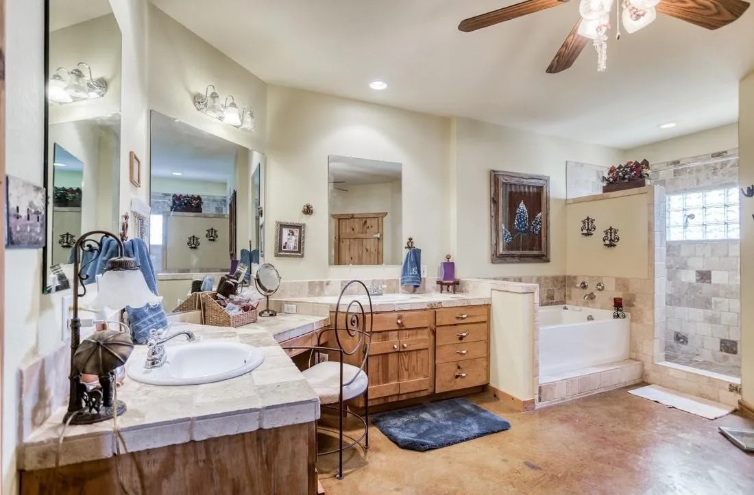 Single Family Residence For Sale in Denton County , 15350 US Highway 380, Krum, Texas 76249, 3 Bedroom, 3 Bathroom, 2 Garage spaces, 4,320 Sqft, built in 2005, mls#21409835, Real Estate Agent in Krum, Homes For Sale in Denton county, Homes For Sale in Krum, Realtor in Krum Texas, Real Estate Brokerage Independent Realty Texas, Luminita Cordes Realtor