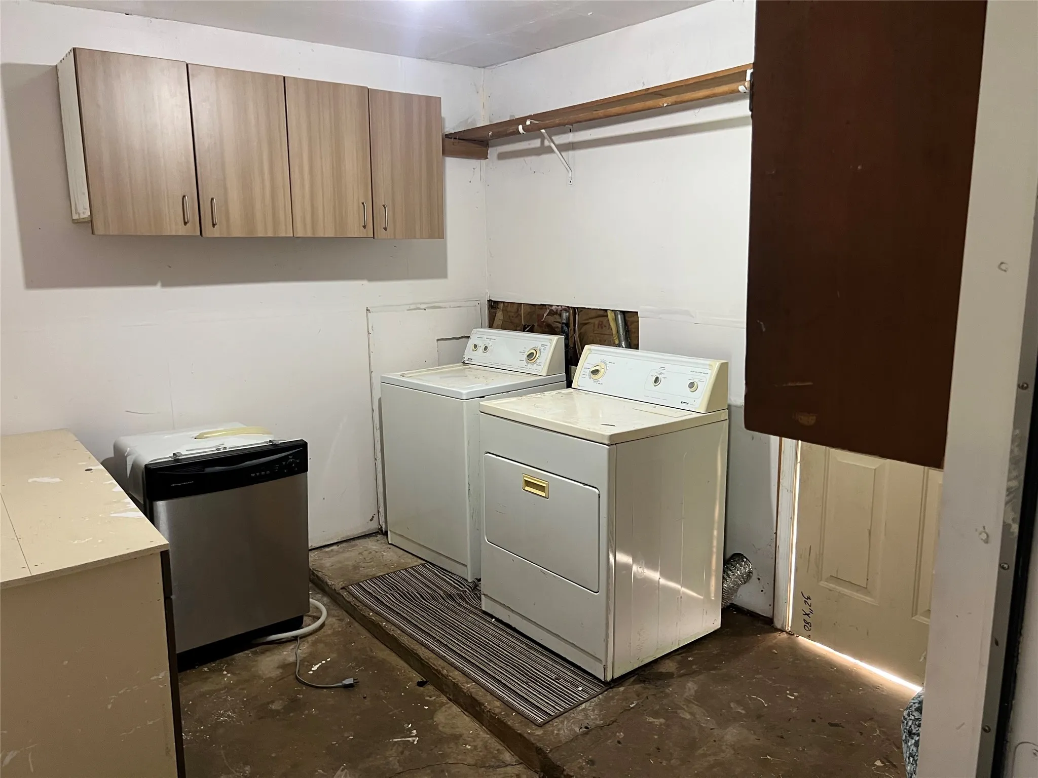 Single Family Residence For Sale in Tarrant County , 518 Stonewall Drive, Euless, Texas 76039, 3 Bedroom, 1 Bathroom, Garage spaces, 999 Sqft, built in 1961, mls#21409841, Real Estate Agent in Euless, Homes For Sale in Tarrant county, Homes For Sale in Euless, Realtor in Euless Texas, Real Estate Brokerage Independent Realty Texas, Luminita Cordes Realtor