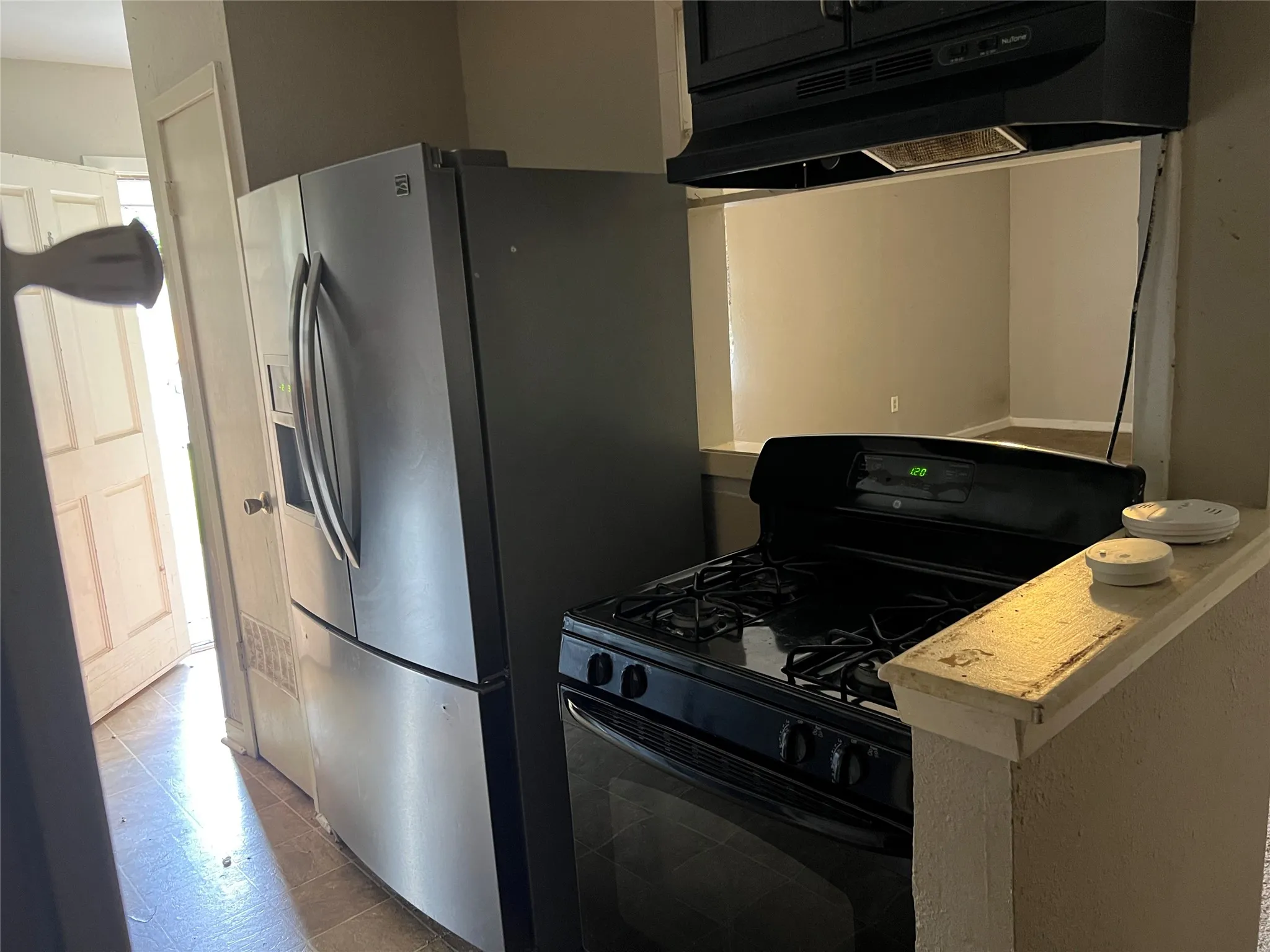 Single Family Residence For Sale in Tarrant County , 518 Stonewall Drive, Euless, Texas 76039, 3 Bedroom, 1 Bathroom, Garage spaces, 999 Sqft, built in 1961, mls#21409841, Real Estate Agent in Euless, Homes For Sale in Tarrant county, Homes For Sale in Euless, Realtor in Euless Texas, Real Estate Brokerage Independent Realty Texas, Luminita Cordes Realtor