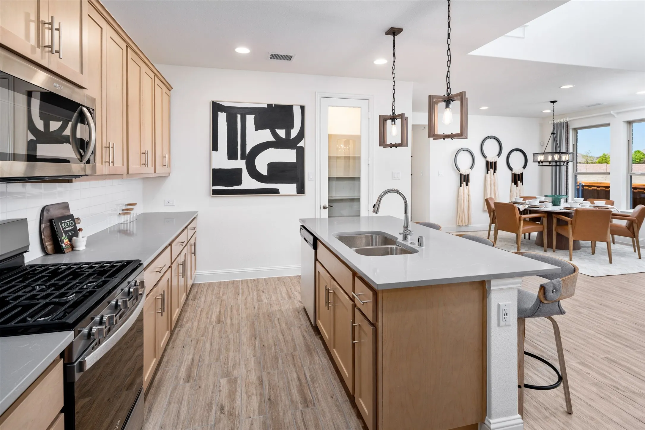 Single Family Residence For Sale in Rockwall County , 652 Caprice Bluff, Fate, Texas 75189, 4 Bedroom, 3 Bathroom, 2 Garage spaces, 2,597 Sqft, built in 2025, mls#21409842, Real Estate Agent in Fate, Homes For Sale in Rockwall county, Homes For Sale in Fate, Realtor in Fate Texas, Real Estate Brokerage Independent Realty Texas, Luminita Cordes Realtor