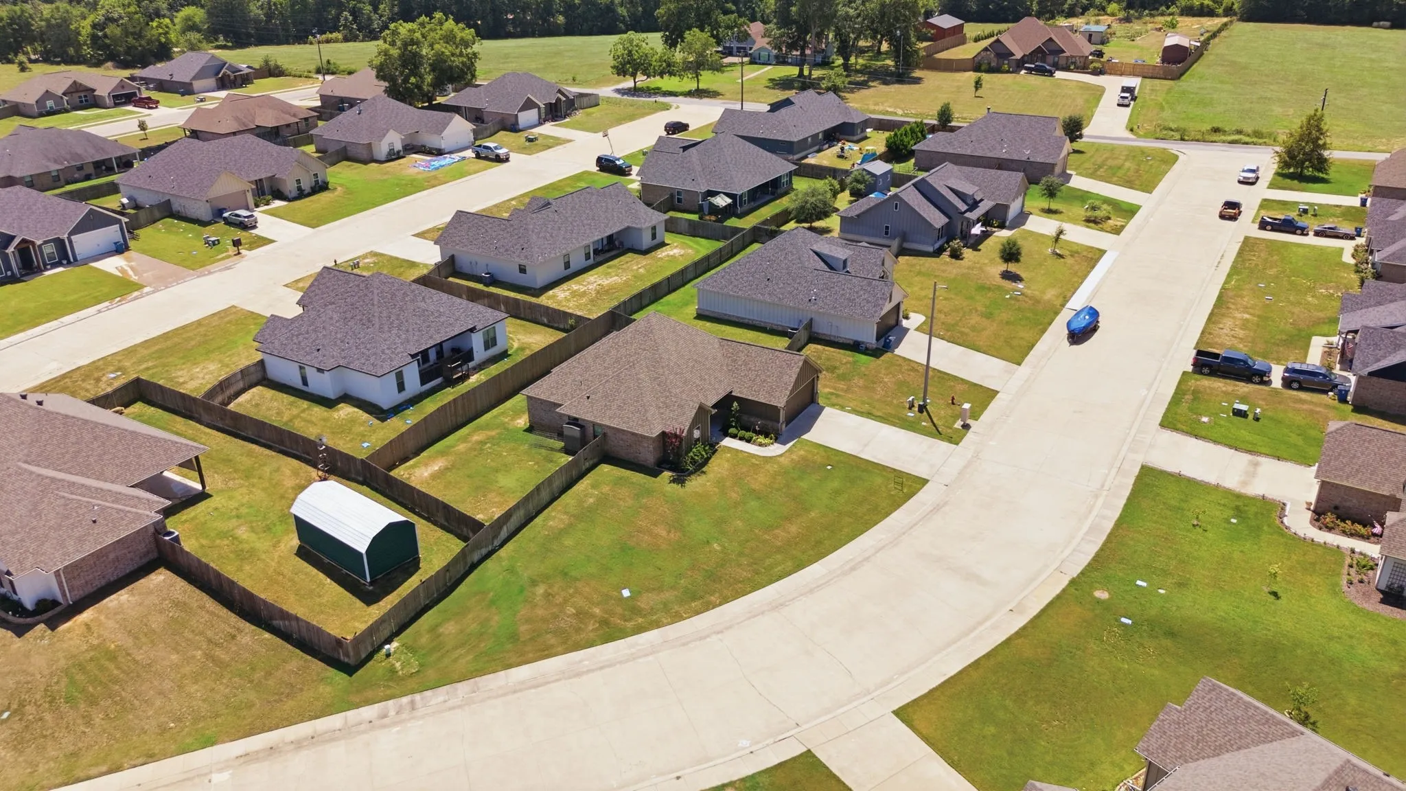 Single Family Residence For Sale in Smith County , 217 Smith Circle, Lindale, Texas 75771, 4 Bedroom, 2 Bathroom, 2 Garage spaces, 1,635 Sqft, built in 2019, mls#21409843, Real Estate Agent in Lindale, Homes For Sale in Smith county, Homes For Sale in Lindale, Realtor in Lindale Texas, Real Estate Brokerage Independent Realty Texas, Luminita Cordes Realtor