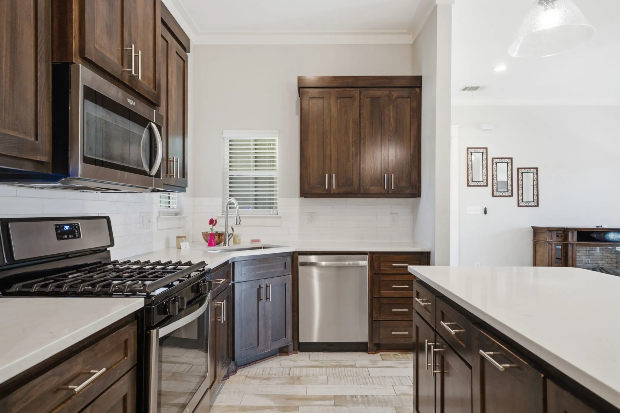 Single Family Residence For Sale in Smith County , 217 Smith Circle, Lindale, Texas 75771, 4 Bedroom, 2 Bathroom, 2 Garage spaces, 1,635 Sqft, built in 2019, mls#21409843, Real Estate Agent in Lindale, Homes For Sale in Smith county, Homes For Sale in Lindale, Realtor in Lindale Texas, Real Estate Brokerage Independent Realty Texas, Luminita Cordes Realtor