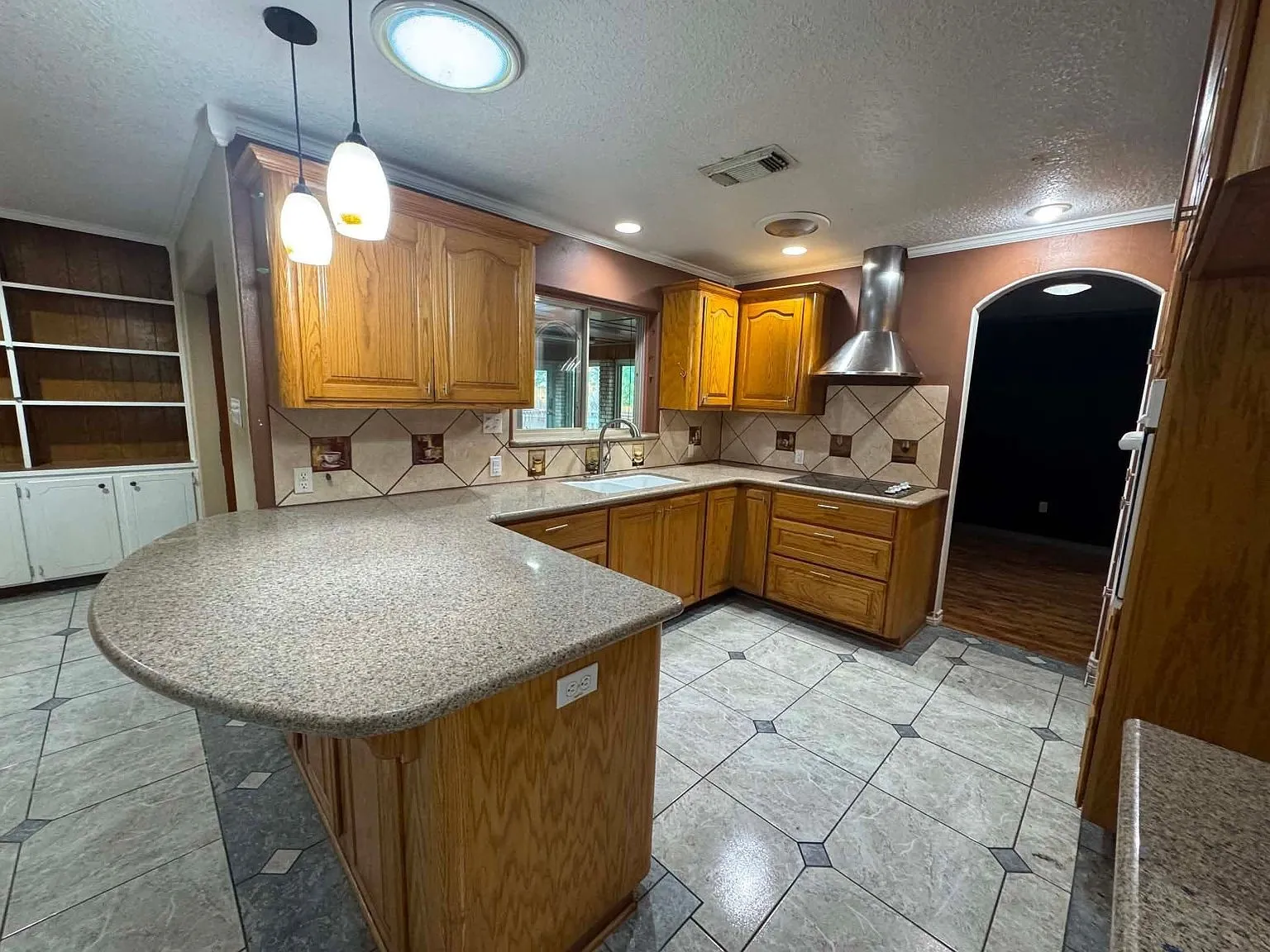 Single Family Residence For Sale in Brazoria County , 438 Southern Oaks Drive, Lake Jackson, Texas 77566, 3 Bedroom, 2 Bathroom, 2 Garage spaces, 1,893 Sqft, built in 1961, mls#21409849, Real Estate Agent in Lake Jackson, Homes For Sale in Brazoria county, Homes For Sale in Lake Jackson, Realtor in Lake Jackson Texas, Real Estate Brokerage Independent Realty Texas, Luminita Cordes Realtor