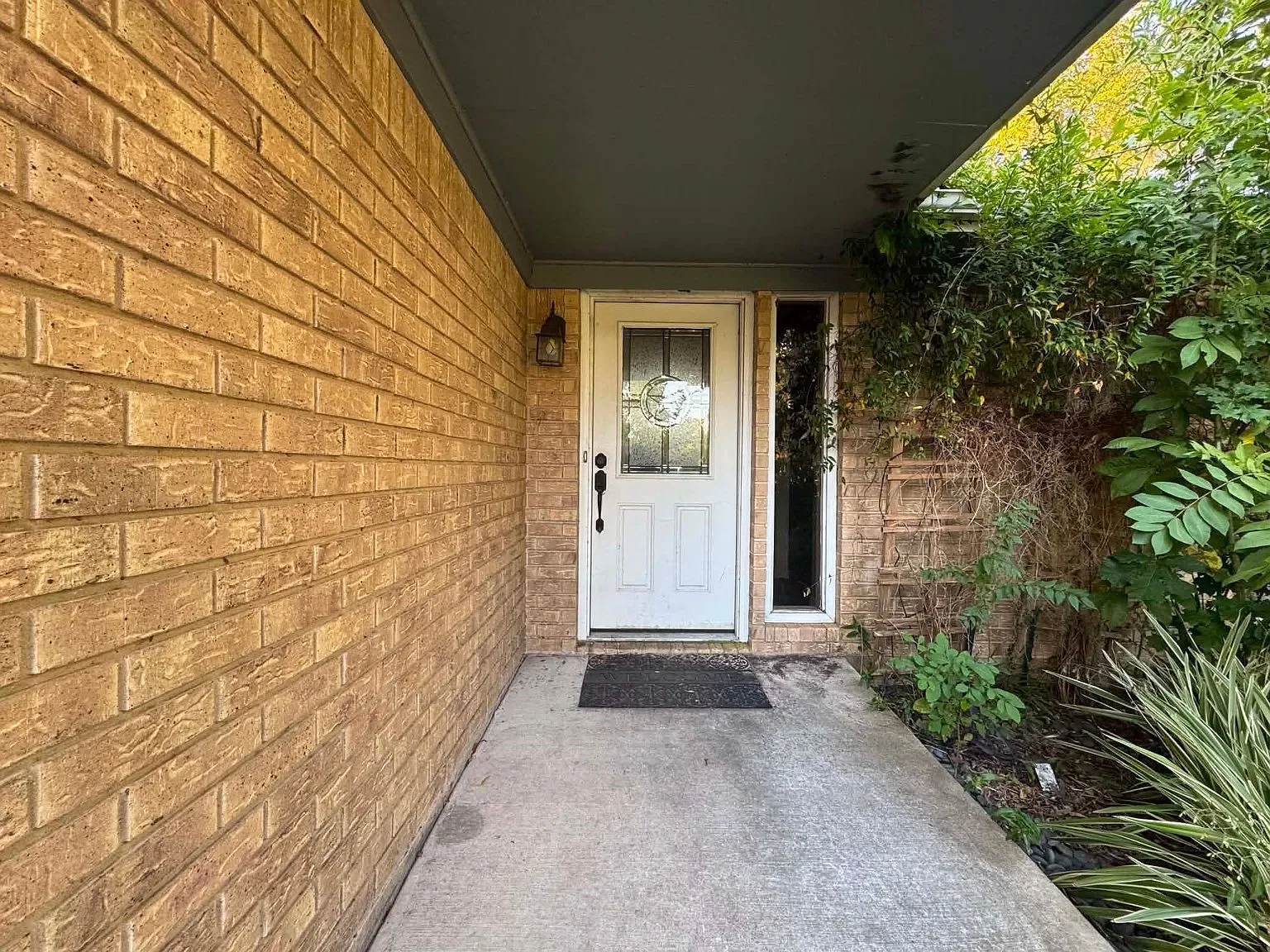 Single Family Residence For Sale in Brazoria County , 438 Southern Oaks Drive, Lake Jackson, Texas 77566, 3 Bedroom, 2 Bathroom, 2 Garage spaces, 1,893 Sqft, built in 1961, mls#21409849, Real Estate Agent in Lake Jackson, Homes For Sale in Brazoria county, Homes For Sale in Lake Jackson, Realtor in Lake Jackson Texas, Real Estate Brokerage Independent Realty Texas, Luminita Cordes Realtor