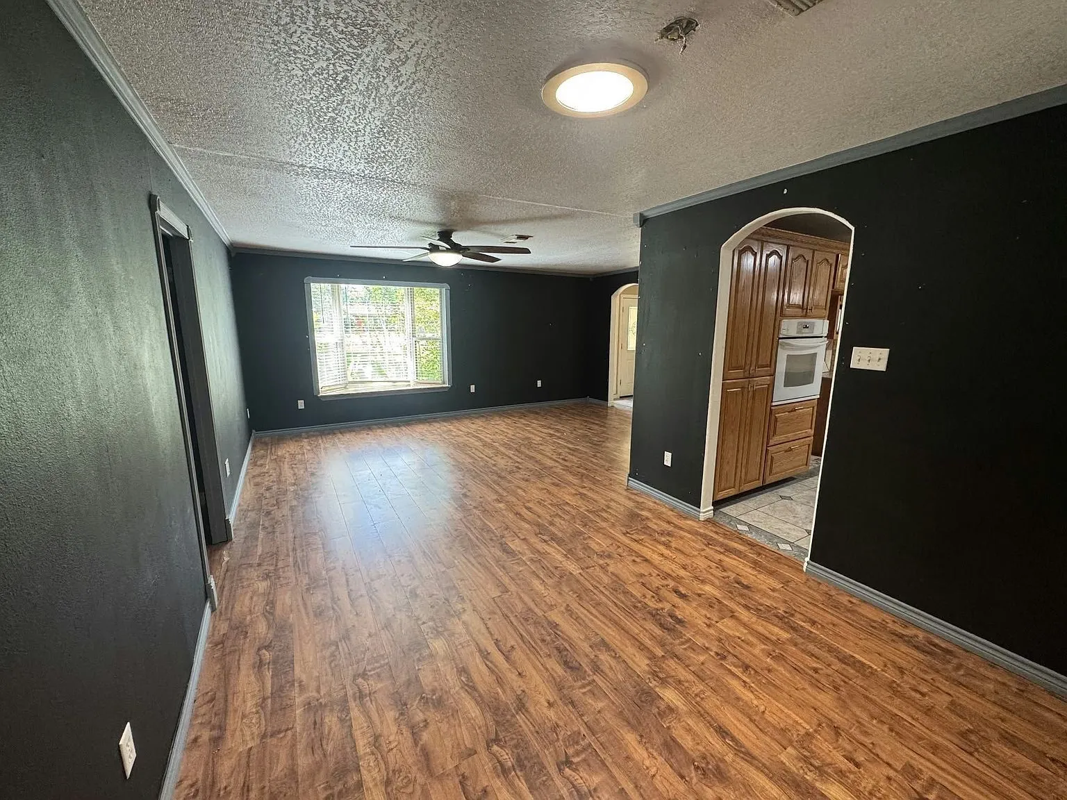 Single Family Residence For Sale in Brazoria County , 438 Southern Oaks Drive, Lake Jackson, Texas 77566, 3 Bedroom, 2 Bathroom, 2 Garage spaces, 1,893 Sqft, built in 1961, mls#21409849, Real Estate Agent in Lake Jackson, Homes For Sale in Brazoria county, Homes For Sale in Lake Jackson, Realtor in Lake Jackson Texas, Real Estate Brokerage Independent Realty Texas, Luminita Cordes Realtor
