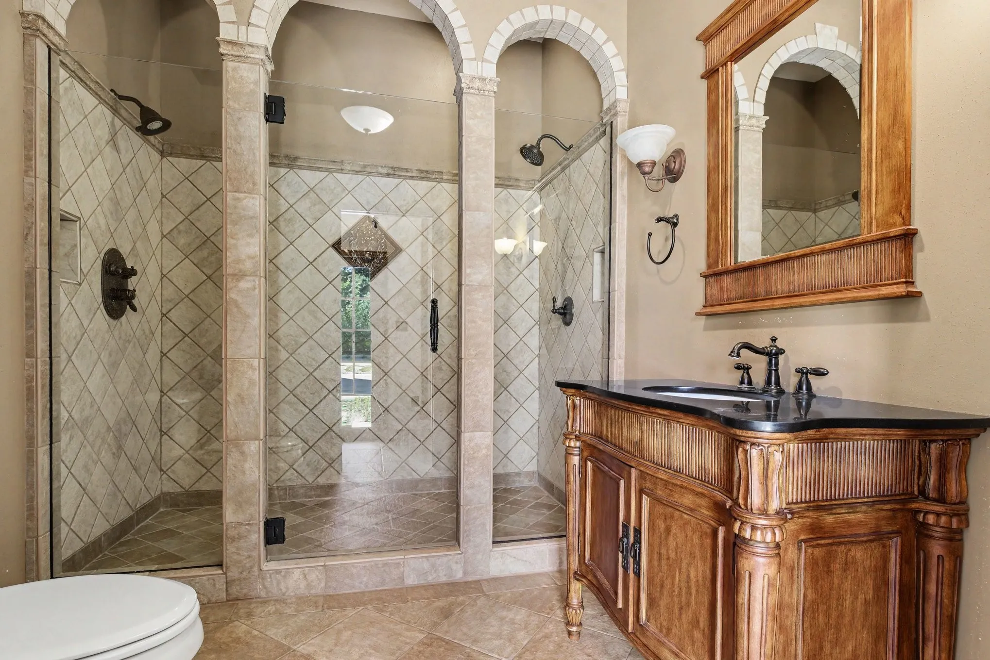 Single Family Residence For Sale in Kaufman County , 8304 Karen Lane, Terrell, Texas 75160, 5 Bedroom, 5 Bathroom, 2 Garage spaces, 4,130 Sqft, built in 1993, mls#21409823, Real Estate Agent in Terrell, Homes For Sale in Kaufman county, Homes For Sale in Terrell, Realtor in Terrell Texas, Real Estate Brokerage Independent Realty Texas, Luminita Cordes Realtor