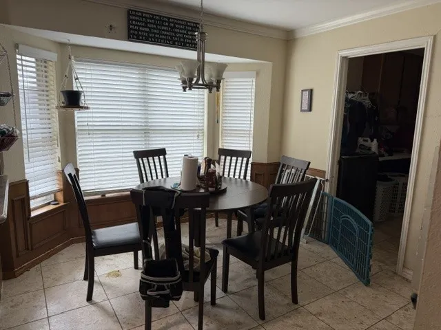 Single Family Residence For Sale in Tarrant County , 2905 Steeplechase Trail, Arlington, Texas 76016, 6 Bedroom, 3 Bathroom, Garage spaces, 3,208 Sqft, built in 1976, mls#21409852, Real Estate Agent in Arlington, Homes For Sale in Tarrant county, Homes For Sale in Arlington, Realtor in Arlington Texas, Real Estate Brokerage Independent Realty Texas, Luminita Cordes Realtor