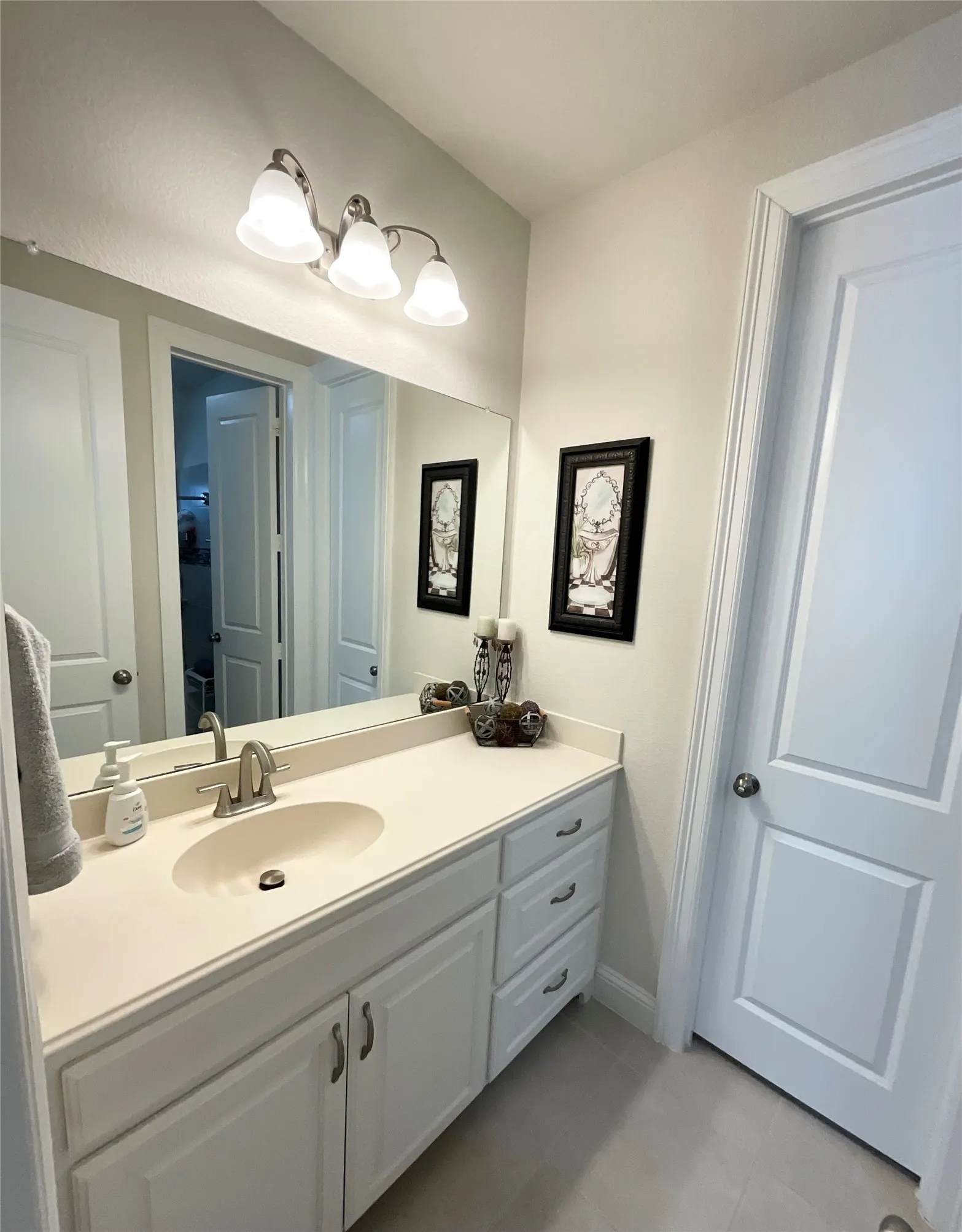 Single Family Residence For Sale in Denton County , 8713 Honeysuckle Drive, Argyle, Texas 76226, 3 Bedroom, 3 Bathroom, 3 Garage spaces, 2,878 Sqft, built in 2014, mls#21409862, Real Estate Agent in Argyle, Homes For Sale in Denton county, Homes For Sale in Argyle, Realtor in Argyle Texas, Real Estate Brokerage Independent Realty Texas, Luminita Cordes Realtor