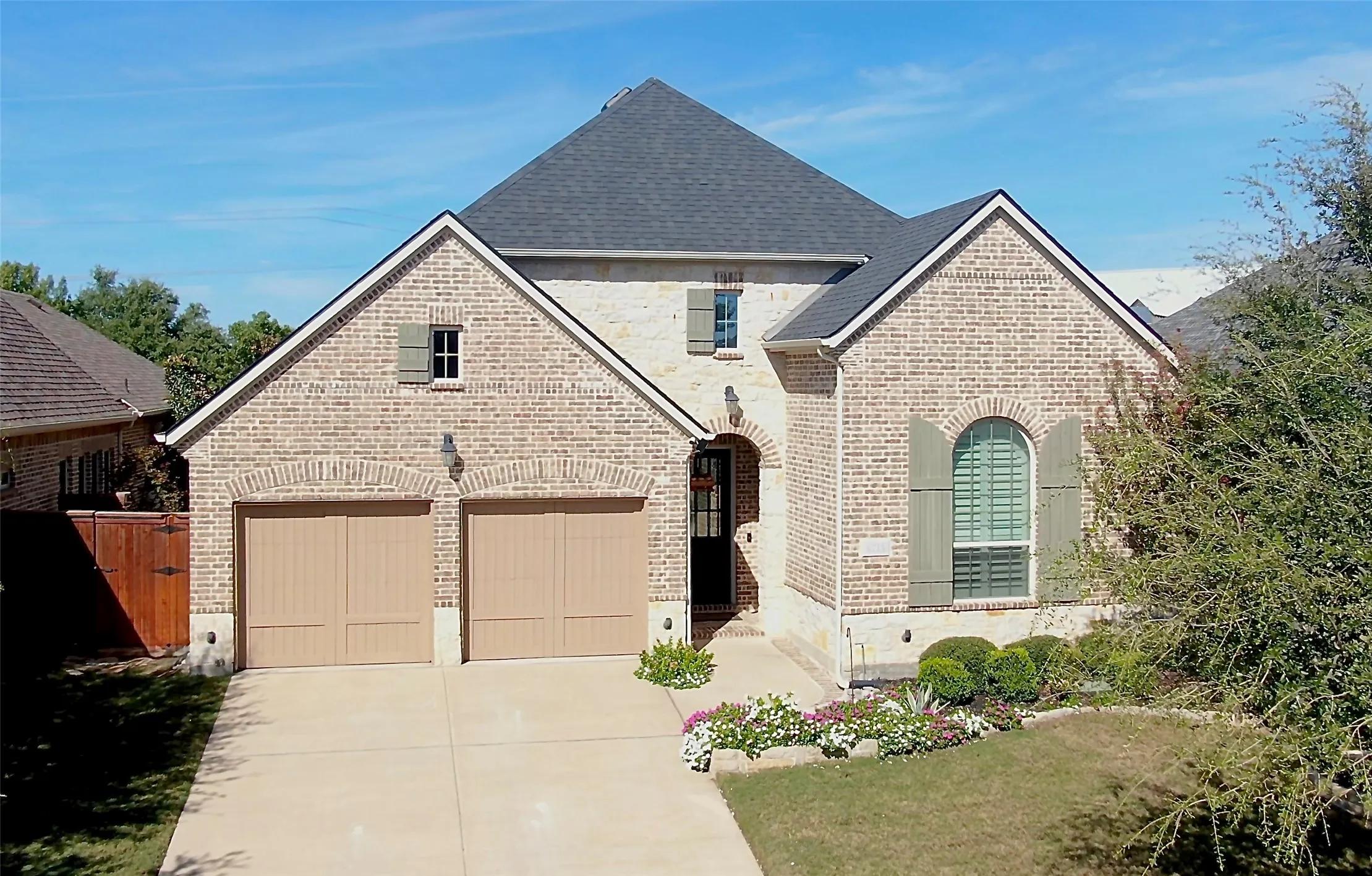 Single Family Residence For Sale