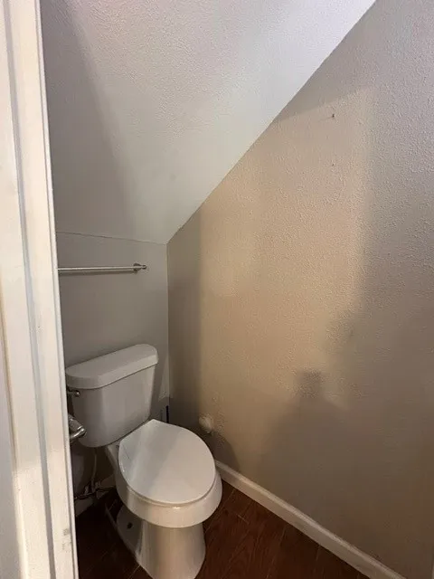 Condominium For Rent in Dallas County , 9696 Walnut Street 2101, Dallas, Texas 75243, 1 Bedroom, 2 Bathroom, Garage spaces, 730 Sqft, built in 1981, mls#21409865, Real Estate Agent in Dallas, Homes For Rent in Dallas county, Homes For Rent in Dallas, Realtor in Dallas Texas, Real Estate Brokerage Independent Realty Texas, Luminita Cordes Realtor