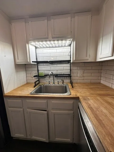 Condominium For Rent in Dallas County , 9696 Walnut Street 2101, Dallas, Texas 75243, 1 Bedroom, 2 Bathroom, Garage spaces, 730 Sqft, built in 1981, mls#21409865, Real Estate Agent in Dallas, Homes For Rent in Dallas county, Homes For Rent in Dallas, Realtor in Dallas Texas, Real Estate Brokerage Independent Realty Texas, Luminita Cordes Realtor