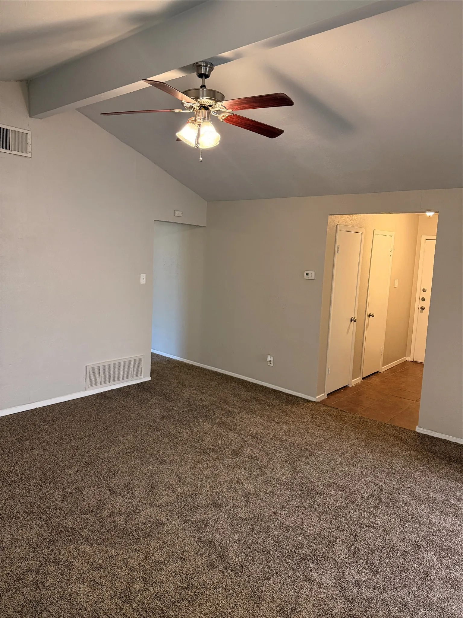 Single Family Residence For Rent in Tarrant County , 6616 Brookshire Trail, North Richland Hills, Texas 76182, 3 Bedroom, 2 Bathroom, 1 Garage spaces, 1,284 Sqft, built in 1972, mls#21409870, Real Estate Agent in North Richland Hills, Homes For Rent in Tarrant county, Homes For Rent in North Richland Hills, Realtor in North Richland Hills Texas, Real Estate Brokerage Independent Realty Texas, Luminita Cordes Realtor