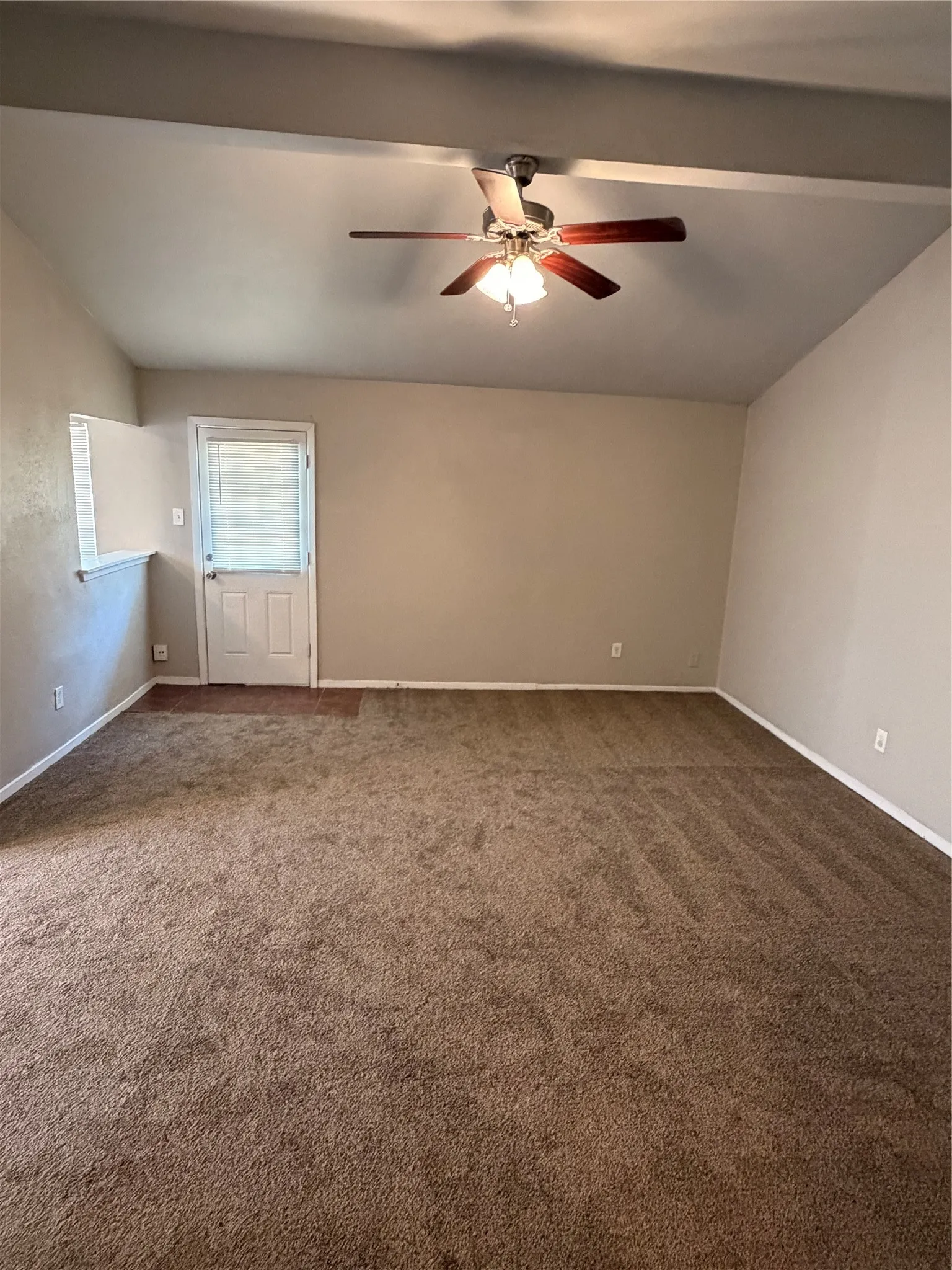 Single Family Residence For Rent in Tarrant County , 6616 Brookshire Trail, North Richland Hills, Texas 76182, 3 Bedroom, 2 Bathroom, 1 Garage spaces, 1,284 Sqft, built in 1972, mls#21409870, Real Estate Agent in North Richland Hills, Homes For Rent in Tarrant county, Homes For Rent in North Richland Hills, Realtor in North Richland Hills Texas, Real Estate Brokerage Independent Realty Texas, Luminita Cordes Realtor