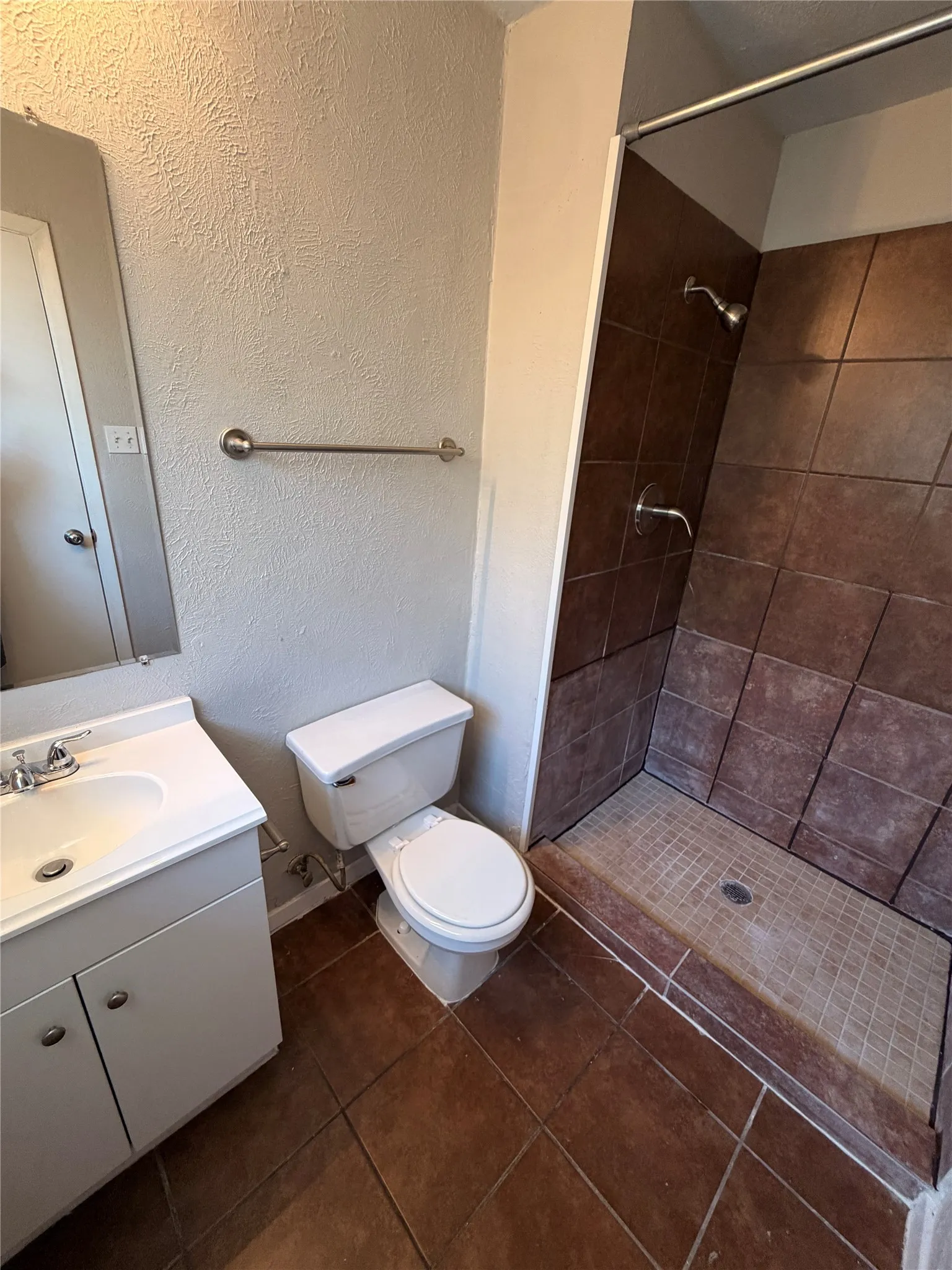Single Family Residence For Rent in Tarrant County , 6616 Brookshire Trail, North Richland Hills, Texas 76182, 3 Bedroom, 2 Bathroom, 1 Garage spaces, 1,284 Sqft, built in 1972, mls#21409870, Real Estate Agent in North Richland Hills, Homes For Rent in Tarrant county, Homes For Rent in North Richland Hills, Realtor in North Richland Hills Texas, Real Estate Brokerage Independent Realty Texas, Luminita Cordes Realtor