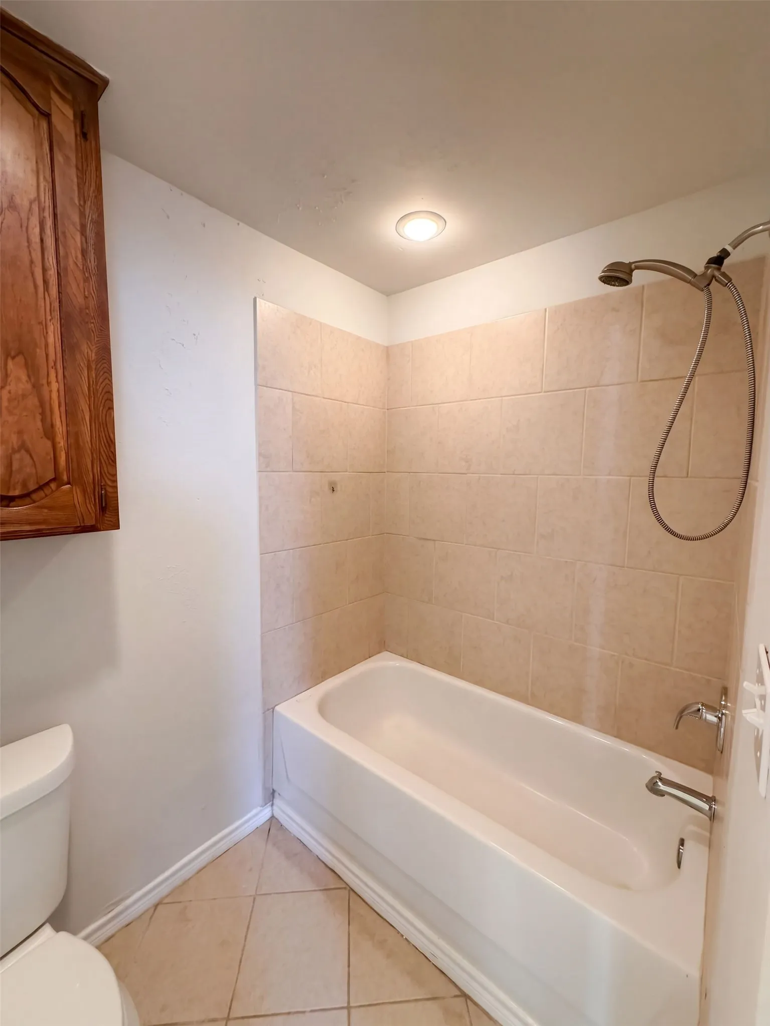 Single Family Residence For Sale in Collin County , 8724 Cameron Road, Frisco, Texas 75033, 3 Bedroom, 2 Bathroom, 2 Garage spaces, 1,623 Sqft, built in 1980, mls#21409869, Real Estate Agent in Frisco, Homes For Sale in Collin county, Homes For Sale in Frisco, Realtor in Frisco Texas, Real Estate Brokerage Independent Realty Texas, Luminita Cordes Realtor