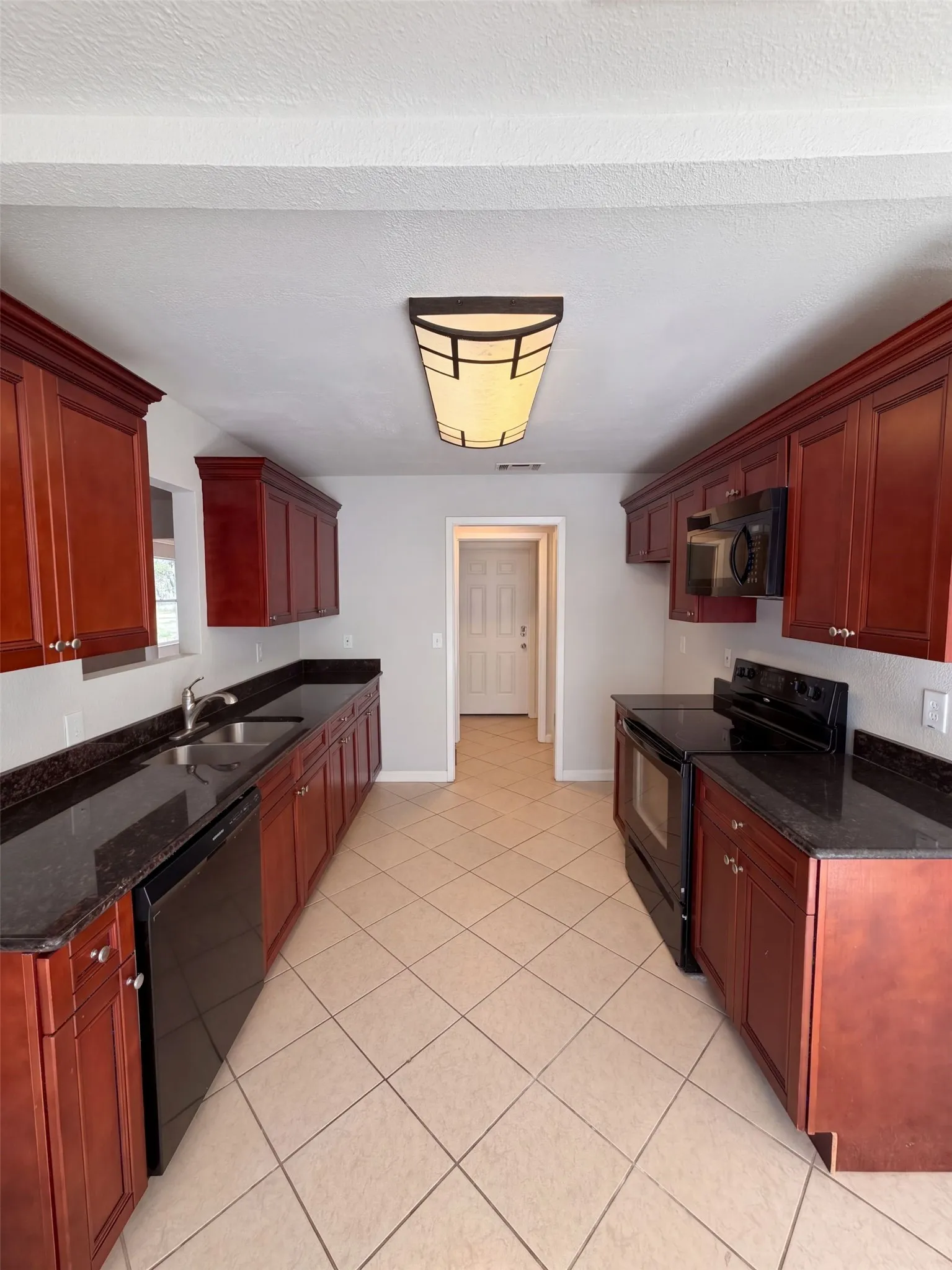 Single Family Residence For Sale in Collin County , 8724 Cameron Road, Frisco, Texas 75033, 3 Bedroom, 2 Bathroom, 2 Garage spaces, 1,623 Sqft, built in 1980, mls#21409869, Real Estate Agent in Frisco, Homes For Sale in Collin county, Homes For Sale in Frisco, Realtor in Frisco Texas, Real Estate Brokerage Independent Realty Texas, Luminita Cordes Realtor