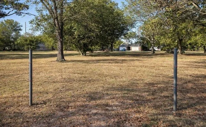 Improved Land For Sale in Hunt County , 1723 Dixie Street, Commerce, Texas 75428, 0, 0, Garage spaces, 0 Sqft, built in 0, mls#21409834, Real Estate Agent in Commerce, Homes For Sale in Hunt county, Homes For Sale in Commerce, Realtor in Commerce Texas, Real Estate Brokerage Independent Realty Texas, Luminita Cordes Realtor