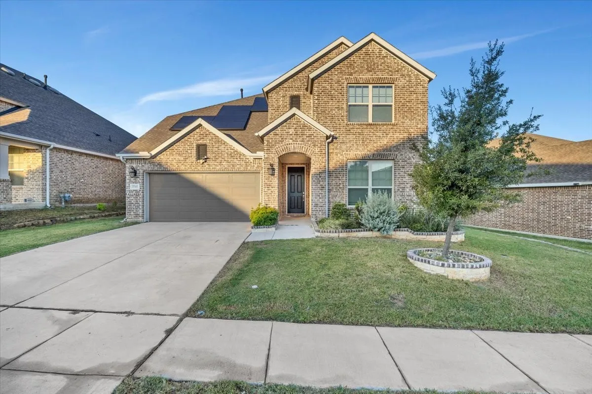 Single Family Residence For Sale