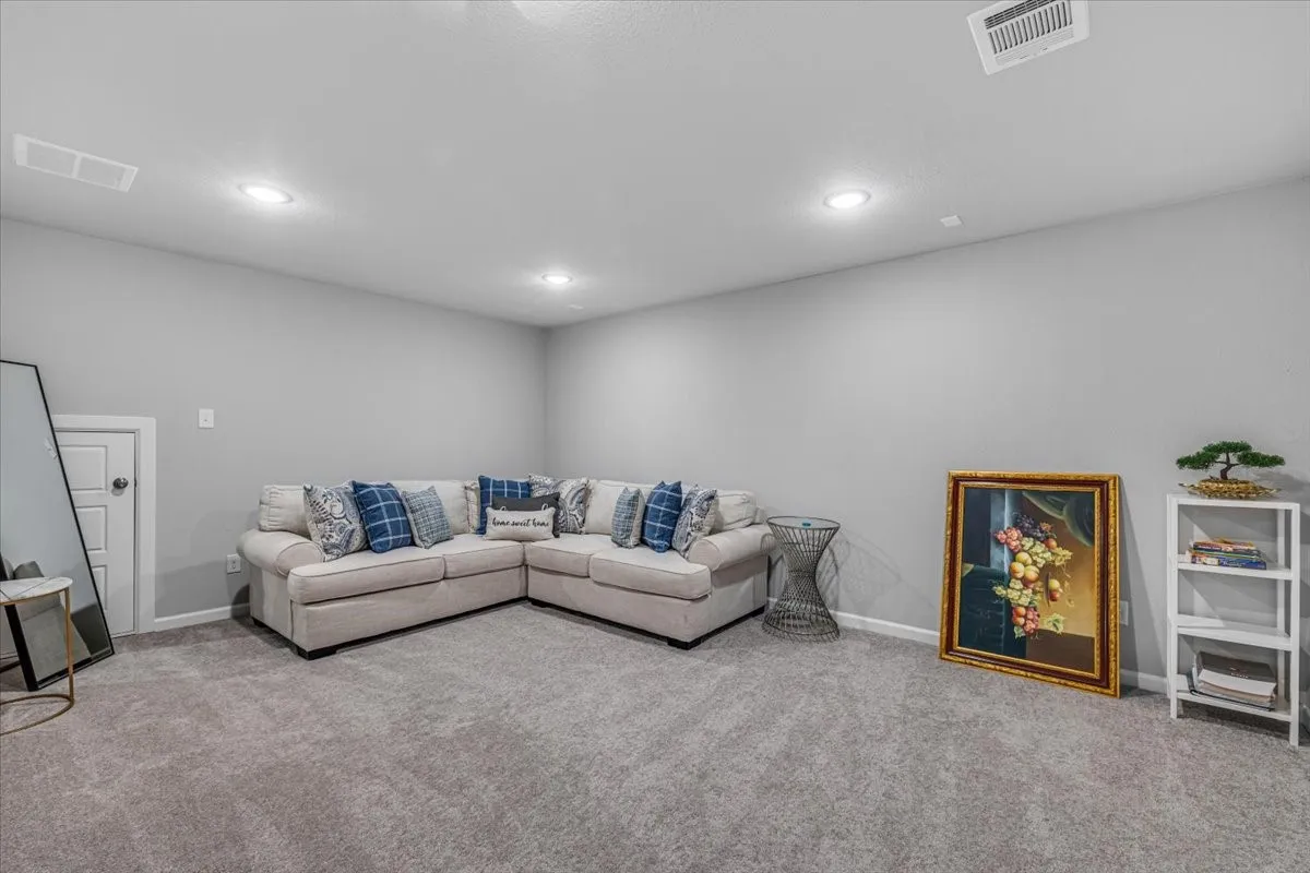 Single Family Residence For Sale in Tarrant County , 5341 waterview Court, Haltom City, Texas 76137, 4 Bedroom, 3 Bathroom, 2 Garage spaces, 3,537 Sqft, built in 2021, mls#21406130, Real Estate Agent in Haltom City, Homes For Sale in Tarrant county, Homes For Sale in Haltom City, Realtor in Haltom City Texas, Real Estate Brokerage Independent Realty Texas, Luminita Cordes Realtor