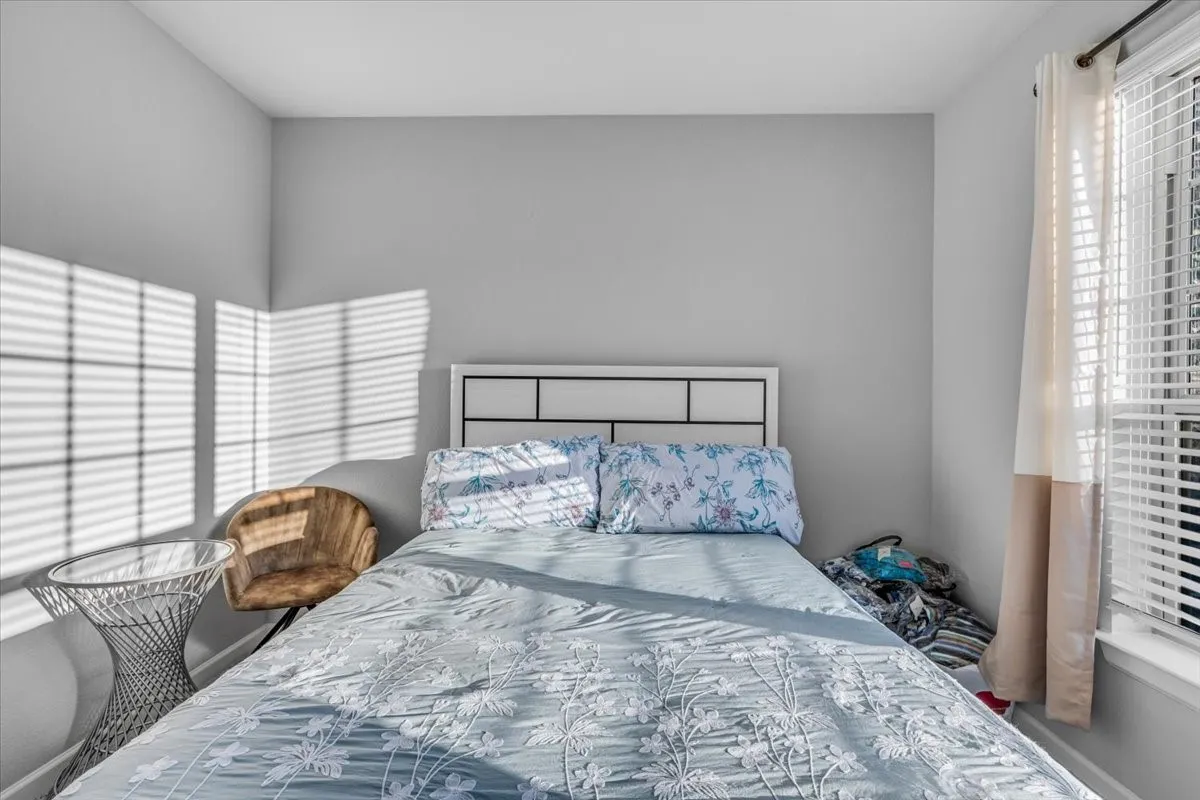 Single Family Residence For Sale in Tarrant County , 5341 waterview Court, Haltom City, Texas 76137, 4 Bedroom, 3 Bathroom, 2 Garage spaces, 3,537 Sqft, built in 2021, mls#21406130, Real Estate Agent in Haltom City, Homes For Sale in Tarrant county, Homes For Sale in Haltom City, Realtor in Haltom City Texas, Real Estate Brokerage Independent Realty Texas, Luminita Cordes Realtor