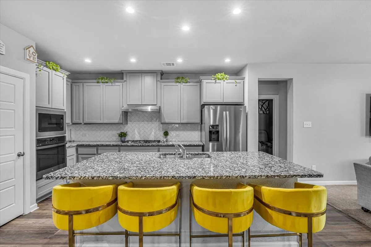Single Family Residence For Sale in Tarrant County , 5341 waterview Court, Haltom City, Texas 76137, 4 Bedroom, 3 Bathroom, 2 Garage spaces, 3,537 Sqft, built in 2021, mls#21406130, Real Estate Agent in Haltom City, Homes For Sale in Tarrant county, Homes For Sale in Haltom City, Realtor in Haltom City Texas, Real Estate Brokerage Independent Realty Texas, Luminita Cordes Realtor