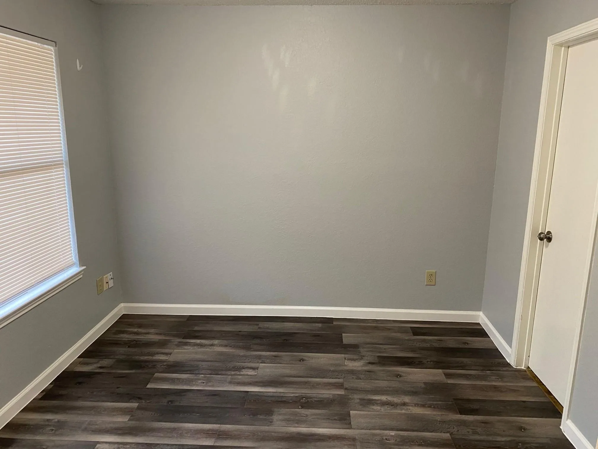 Single Family Residence For Rent in Dallas County , 3055 Gregory Lane, Grand Prairie, Texas 75052, 2 Bedroom, 2 Bathroom, Garage spaces, 1,078 Sqft, built in 1985, mls#21409631, Real Estate Agent in Grand Prairie, Homes For Rent in Dallas county, Homes For Rent in Grand Prairie, Realtor in Grand Prairie Texas, Real Estate Brokerage Independent Realty Texas, Luminita Cordes Realtor
