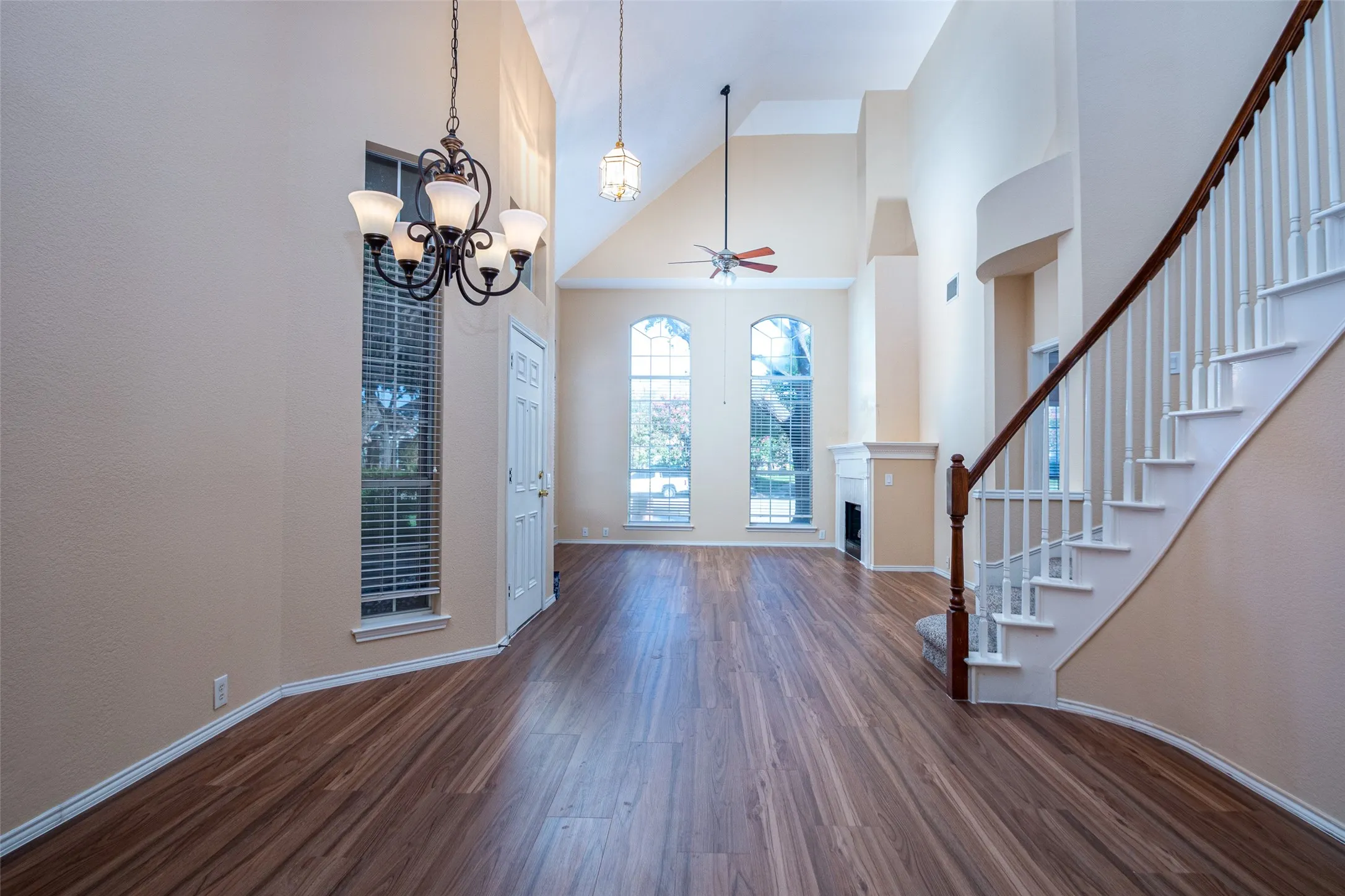 Duplex For Rent in Collin County , 3956 Cobblestone Court, Plano, Texas 75093, 3 Bedroom, 3 Bathroom, 2 Garage spaces, 2,044 Sqft, built in 1997, mls#21409883, Real Estate Agent in Plano, Homes For Rent in Collin county, Homes For Rent in Plano, Realtor in Plano Texas, Real Estate Brokerage Independent Realty Texas, Luminita Cordes Realtor