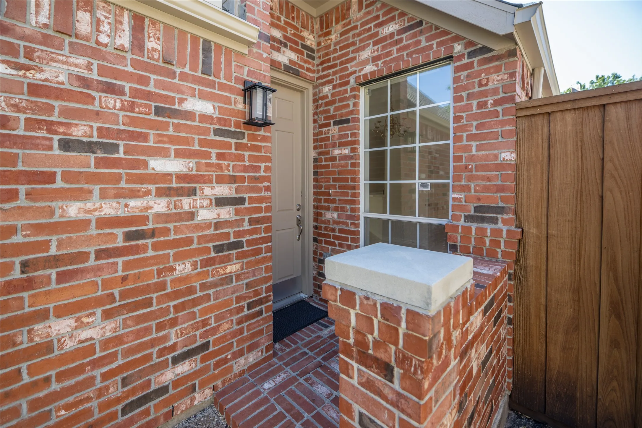 Single Family Residence For Rent in Collin County , 6116 Park Meadow Lane, Plano, Texas 75093, 3 Bedroom, 2 Bathroom, 2 Garage spaces, 1,726 Sqft, built in 1997, mls#21409408, Real Estate Agent in Plano, Homes For Rent in Collin county, Homes For Rent in Plano, Realtor in Plano Texas, Real Estate Brokerage Independent Realty Texas, Luminita Cordes Realtor