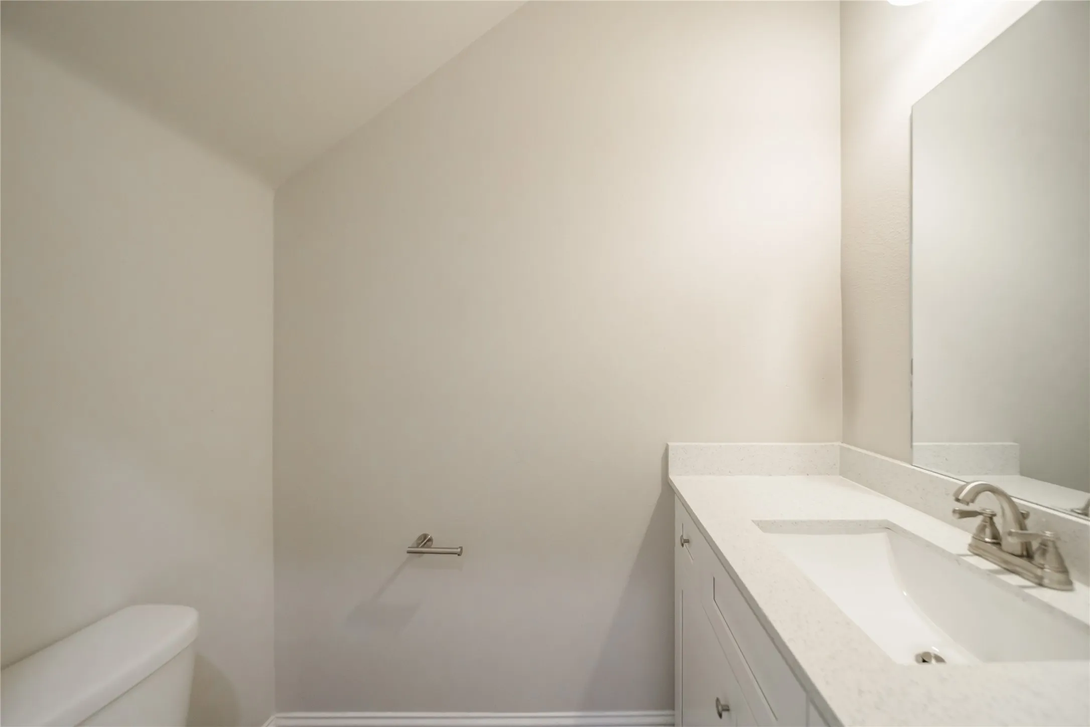 Duplex For Rent in Grayson County , 1014 Ford Street, Denison, Texas 75020, 3 Bedroom, 3 Bathroom, 2 Garage spaces, 1,422 Sqft, built in 2022, mls#21409845, Real Estate Agent in Denison, Homes For Rent in Grayson county, Homes For Rent in Denison, Realtor in Denison Texas, Real Estate Brokerage Independent Realty Texas, Luminita Cordes Realtor