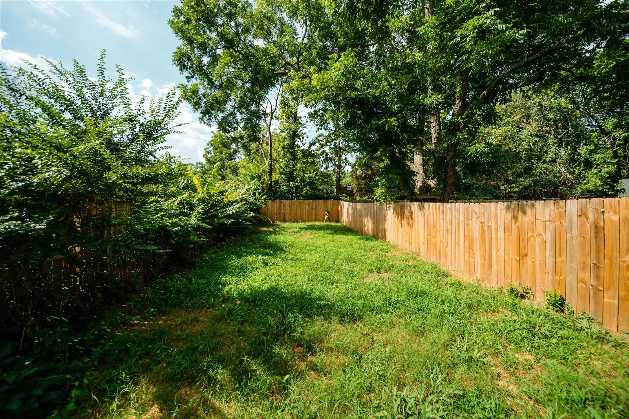 Duplex For Rent in Grayson County , 1014 Ford Street, Denison, Texas 75020, 3 Bedroom, 3 Bathroom, 2 Garage spaces, 1,422 Sqft, built in 2022, mls#21409845, Real Estate Agent in Denison, Homes For Rent in Grayson county, Homes For Rent in Denison, Realtor in Denison Texas, Real Estate Brokerage Independent Realty Texas, Luminita Cordes Realtor