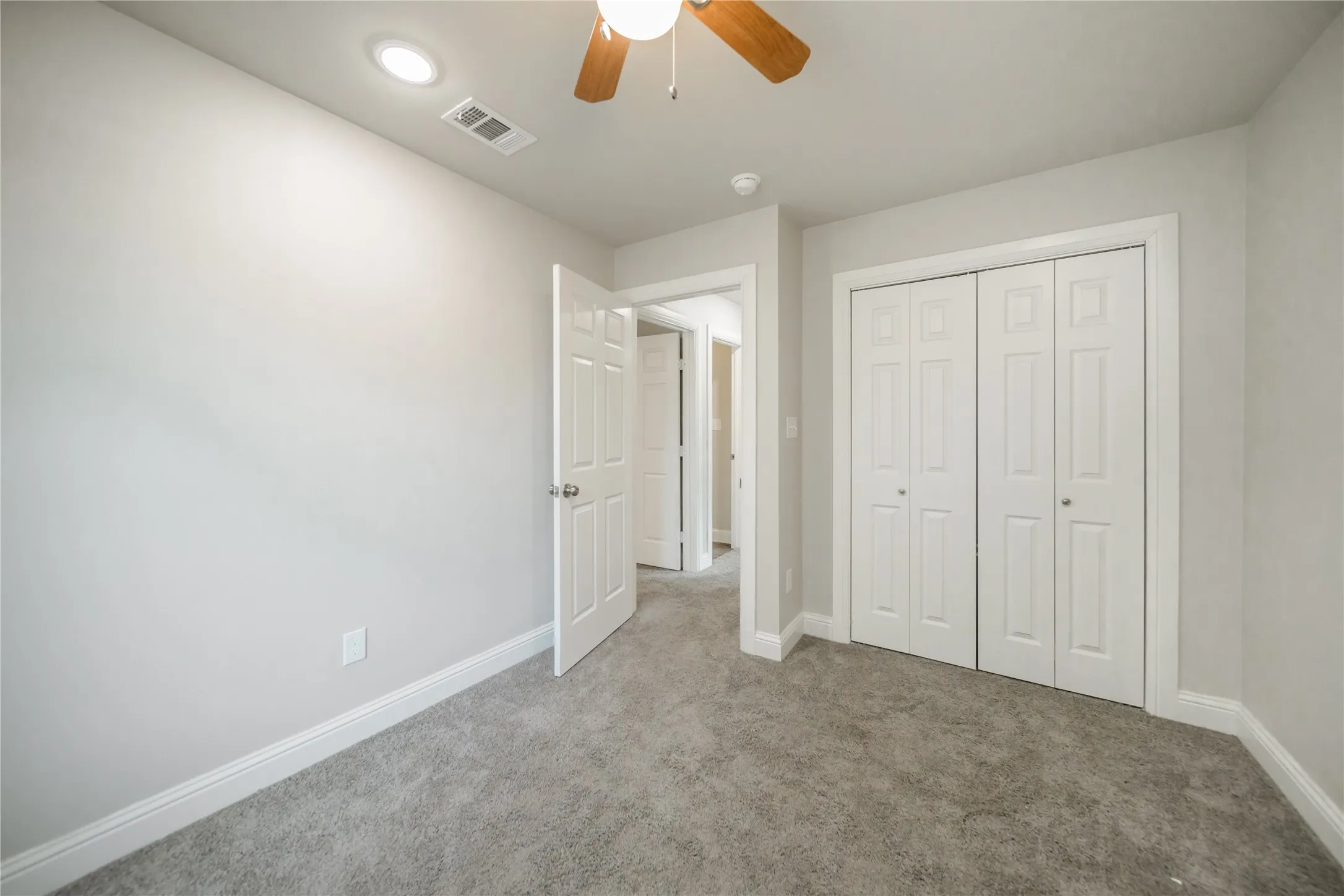 Duplex For Rent in Grayson County , 1014 Ford Street, Denison, Texas 75020, 3 Bedroom, 3 Bathroom, 2 Garage spaces, 1,422 Sqft, built in 2022, mls#21409845, Real Estate Agent in Denison, Homes For Rent in Grayson county, Homes For Rent in Denison, Realtor in Denison Texas, Real Estate Brokerage Independent Realty Texas, Luminita Cordes Realtor