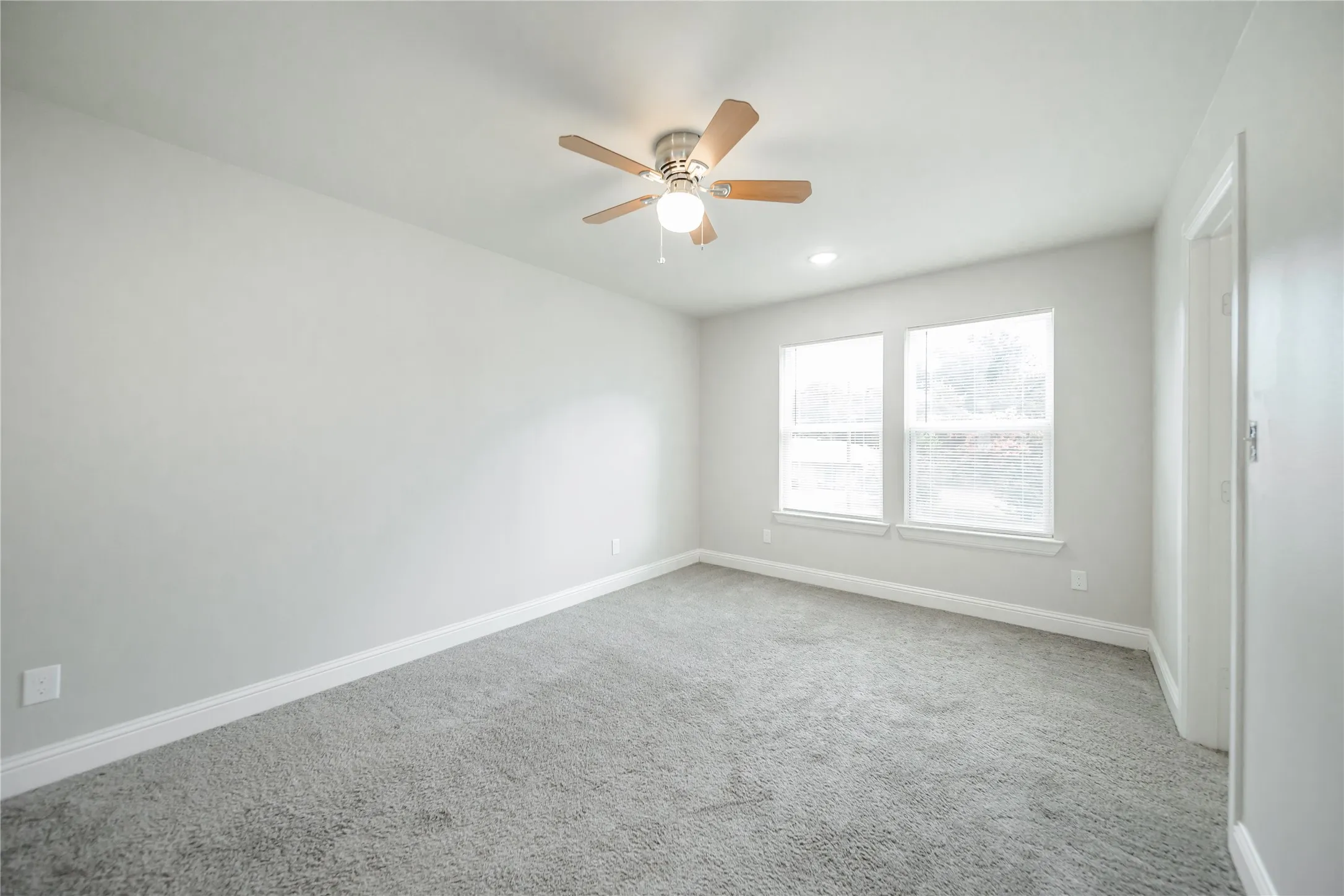 Duplex For Rent in Grayson County , 1014 Ford Street, Denison, Texas 75020, 3 Bedroom, 3 Bathroom, 2 Garage spaces, 1,422 Sqft, built in 2022, mls#21409845, Real Estate Agent in Denison, Homes For Rent in Grayson county, Homes For Rent in Denison, Realtor in Denison Texas, Real Estate Brokerage Independent Realty Texas, Luminita Cordes Realtor