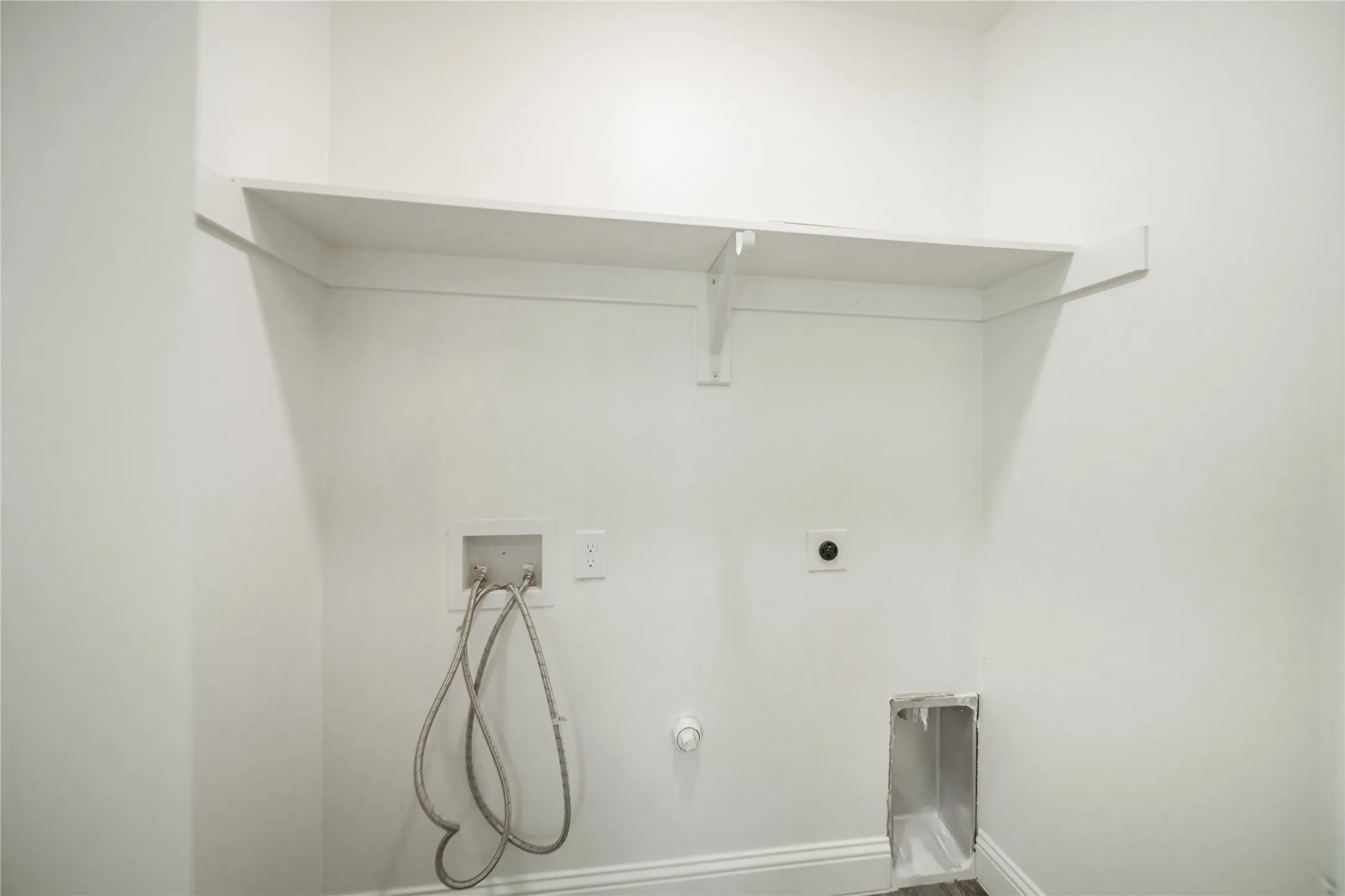 Duplex For Rent in Grayson County , 1014 Ford Street, Denison, Texas 75020, 3 Bedroom, 3 Bathroom, 2 Garage spaces, 1,422 Sqft, built in 2022, mls#21409845, Real Estate Agent in Denison, Homes For Rent in Grayson county, Homes For Rent in Denison, Realtor in Denison Texas, Real Estate Brokerage Independent Realty Texas, Luminita Cordes Realtor