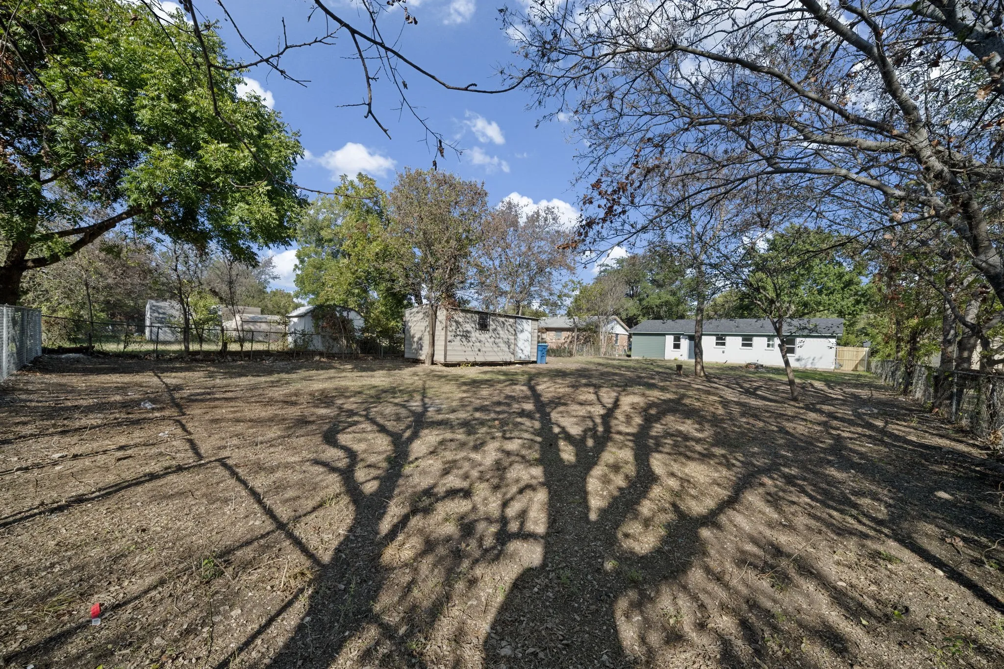 Single Family Residence For Sale in Dallas County , 615 Johnson Drive, Duncanville, Texas 75116, 3 Bedroom, 2 Bathroom, 1 Garage spaces, 1,040 Sqft, built in 1962, mls#21406956, Real Estate Agent in Duncanville, Homes For Sale in Dallas county, Homes For Sale in Duncanville, Realtor in Duncanville Texas, Real Estate Brokerage Independent Realty Texas, Luminita Cordes Realtor