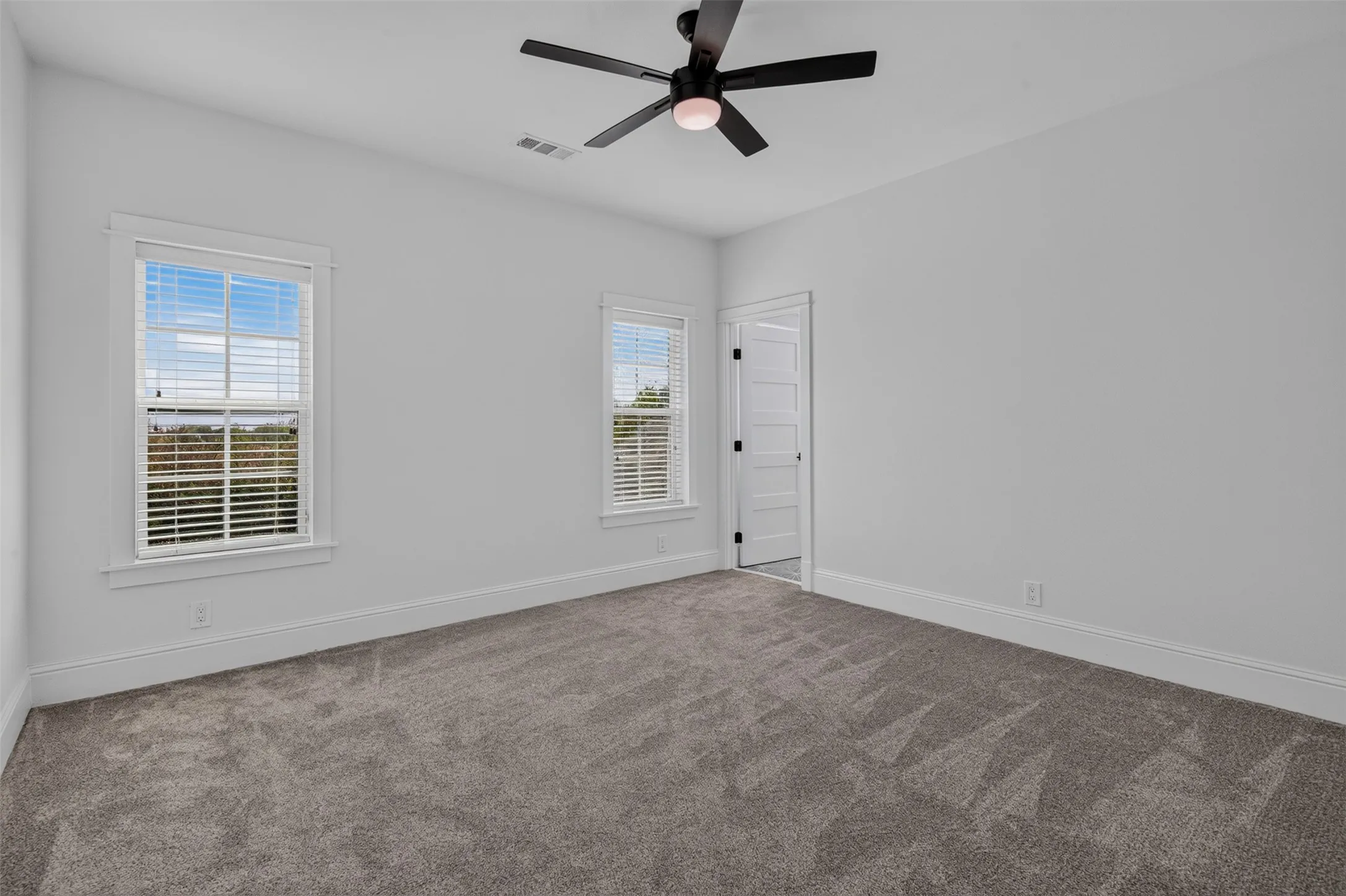 Single Family Residence For Sale in Rockwall County , 12669 S Fm 548, Royse City, Texas 75189, 6 Bedroom, 7 Bathroom, 5 Garage spaces, 4,748 Sqft, built in 2014, mls#21397762, Real Estate Agent in Royse City, Homes For Sale in Rockwall county, Homes For Sale in Royse City, Realtor in Royse City Texas, Real Estate Brokerage Independent Realty Texas, Luminita Cordes Realtor