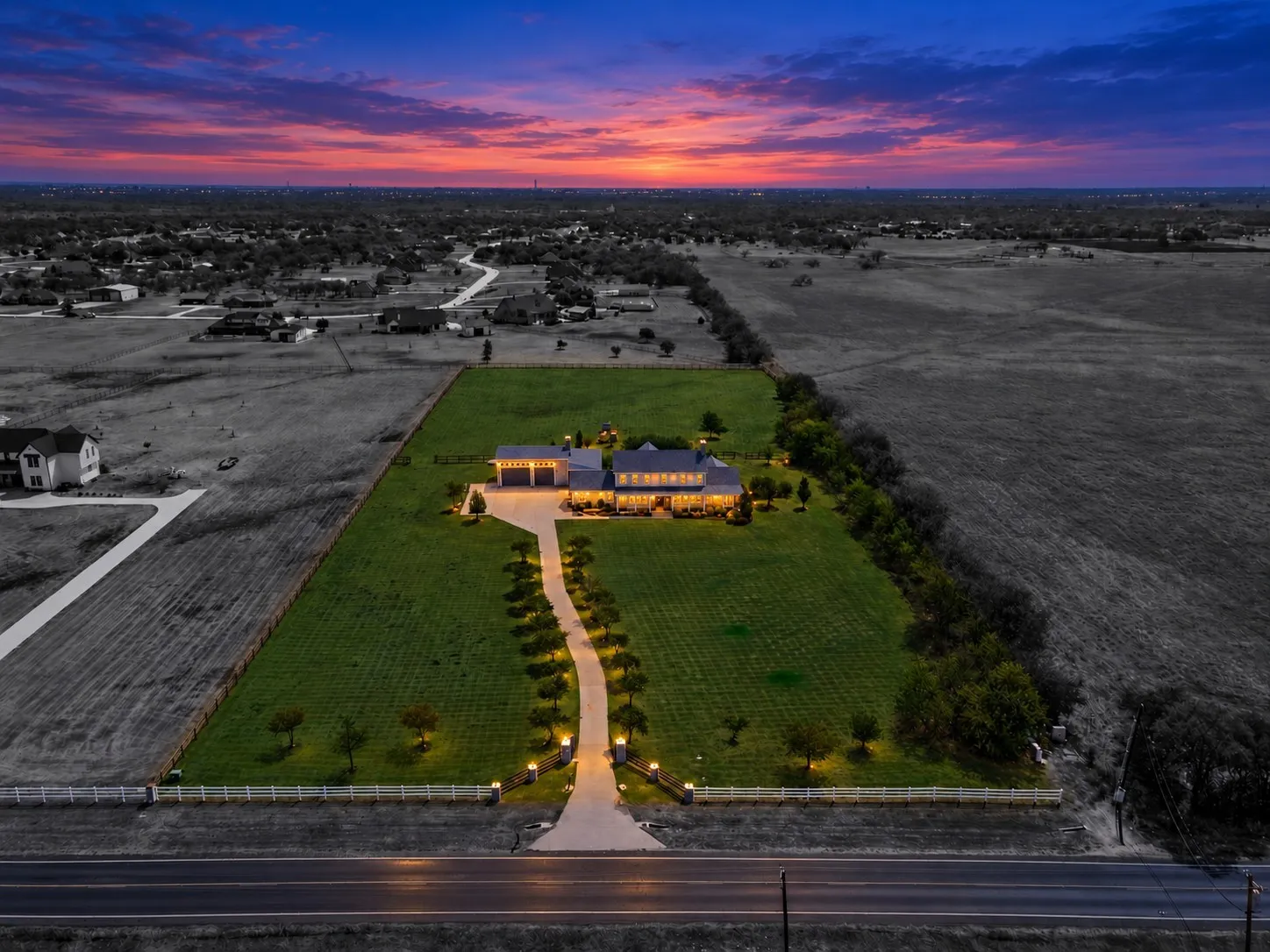 Single Family Residence For Sale in Rockwall County , 12669 S Fm 548, Royse City, Texas 75189, 6 Bedroom, 7 Bathroom, 5 Garage spaces, 4,748 Sqft, built in 2014, mls#21397762, Real Estate Agent in Royse City, Homes For Sale in Rockwall county, Homes For Sale in Royse City, Realtor in Royse City Texas, Real Estate Brokerage Independent Realty Texas, Luminita Cordes Realtor