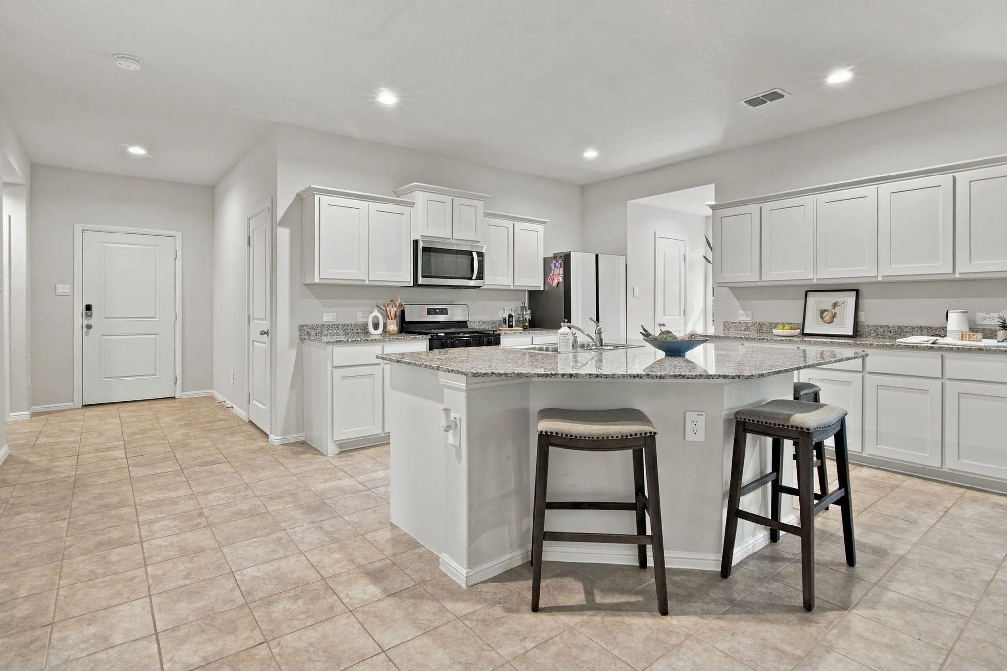 Single Family Residence For Sale in Tarrant County , 7933 Twin Forks Drive, Fort Worth, Texas 76131, 4 Bedroom, 2 Bathroom, 2 Garage spaces, 2,059 Sqft, built in 2023, mls#21409826, Real Estate Agent in Fort Worth, Homes For Sale in Tarrant county, Homes For Sale in Fort Worth, Realtor in Fort Worth Texas, Real Estate Brokerage Independent Realty Texas, Luminita Cordes Realtor