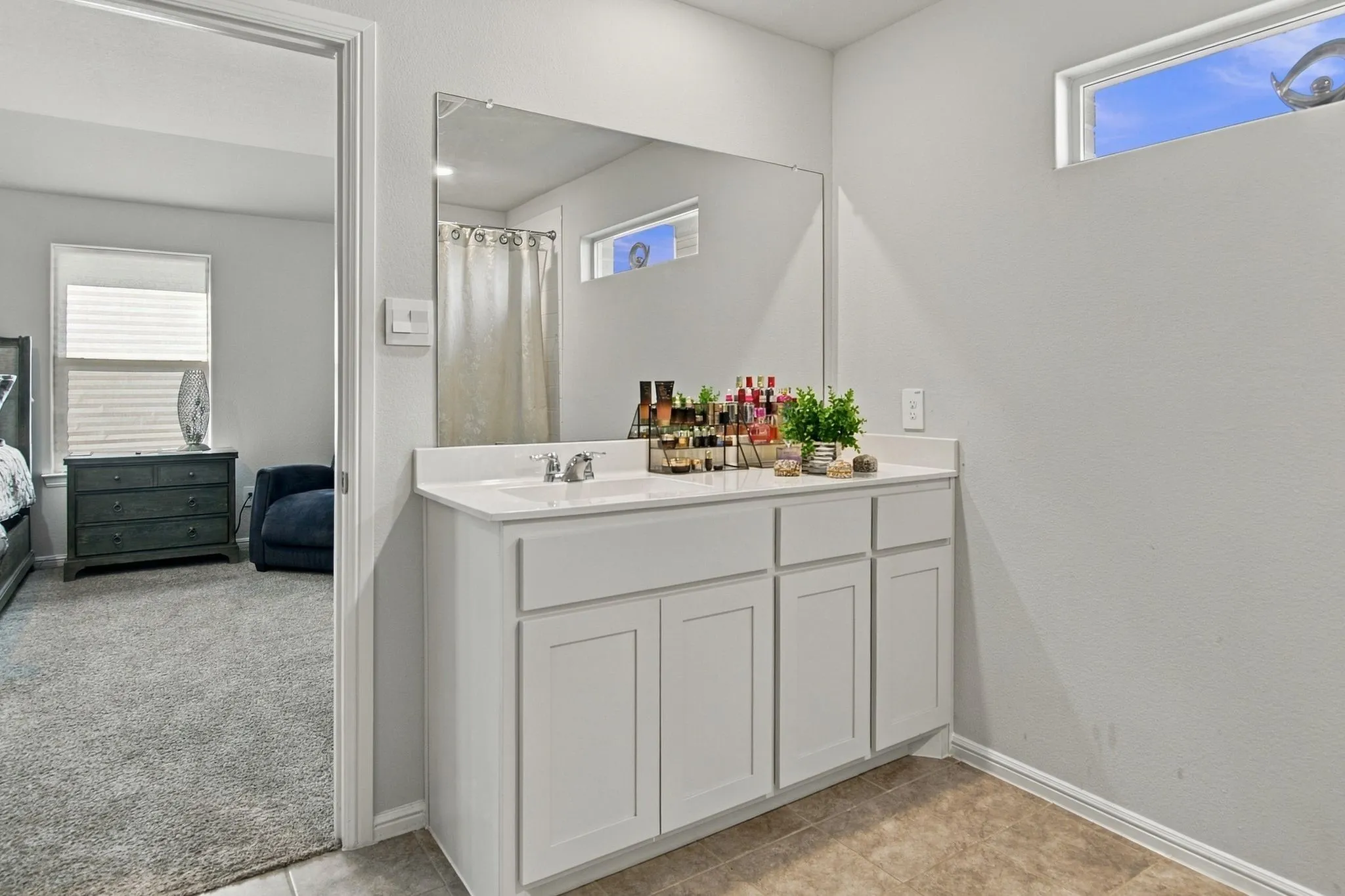 Single Family Residence For Sale in Tarrant County , 7933 Twin Forks Drive, Fort Worth, Texas 76131, 4 Bedroom, 2 Bathroom, 2 Garage spaces, 2,059 Sqft, built in 2023, mls#21409826, Real Estate Agent in Fort Worth, Homes For Sale in Tarrant county, Homes For Sale in Fort Worth, Realtor in Fort Worth Texas, Real Estate Brokerage Independent Realty Texas, Luminita Cordes Realtor