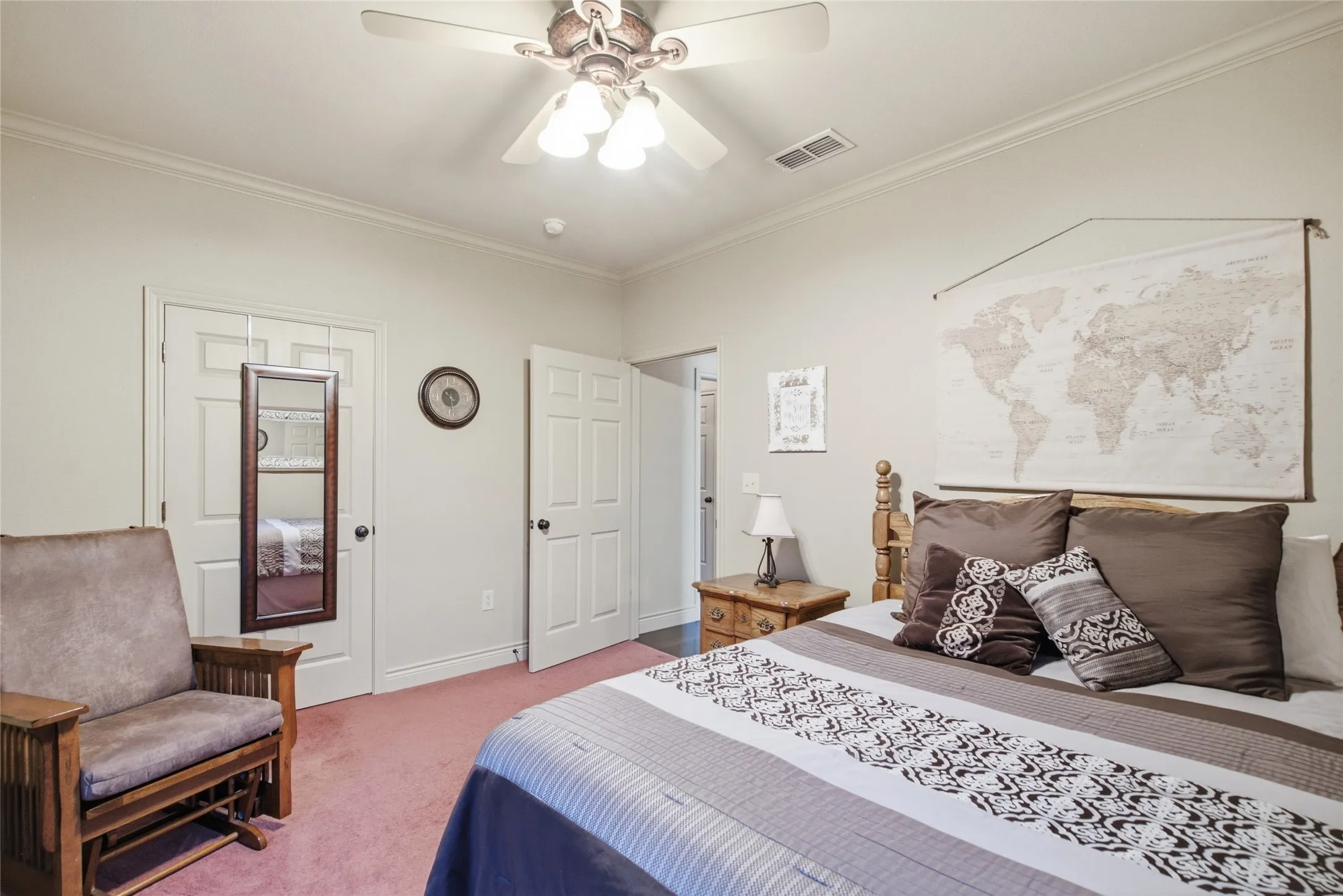 Single Family Residence For Sale in Erath County , 800 Cottonwood Court, Stephenville, Texas 76401, 4 Bedroom, 3 Bathroom, 2 Garage spaces, 3,263 Sqft, built in 2006, mls#21409458, Real Estate Agent in Stephenville, Homes For Sale in Erath county, Homes For Sale in Stephenville, Realtor in Stephenville Texas, Real Estate Brokerage Independent Realty Texas, Luminita Cordes Realtor