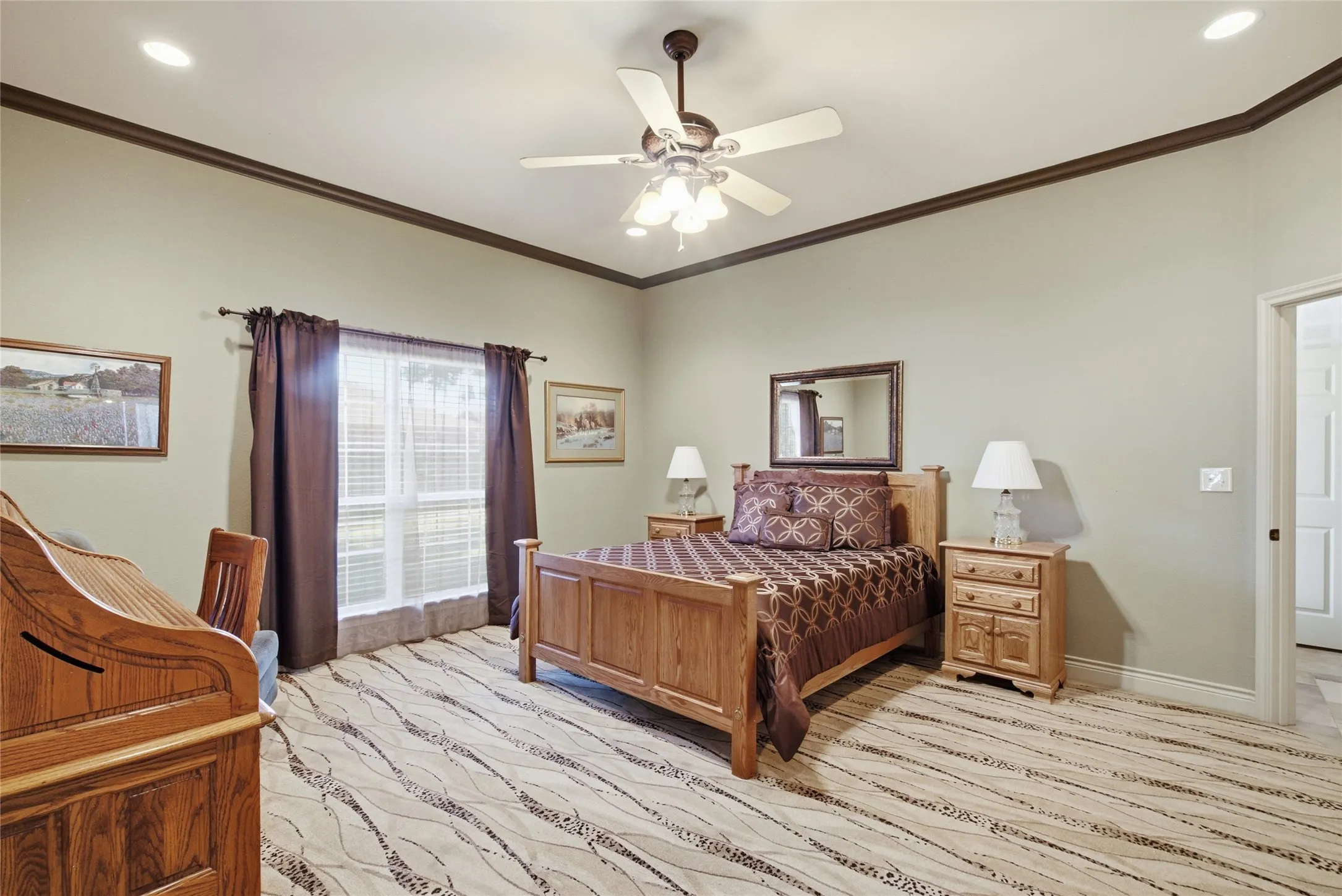 Single Family Residence For Sale in Erath County , 800 Cottonwood Court, Stephenville, Texas 76401, 4 Bedroom, 3 Bathroom, 2 Garage spaces, 3,263 Sqft, built in 2006, mls#21409458, Real Estate Agent in Stephenville, Homes For Sale in Erath county, Homes For Sale in Stephenville, Realtor in Stephenville Texas, Real Estate Brokerage Independent Realty Texas, Luminita Cordes Realtor