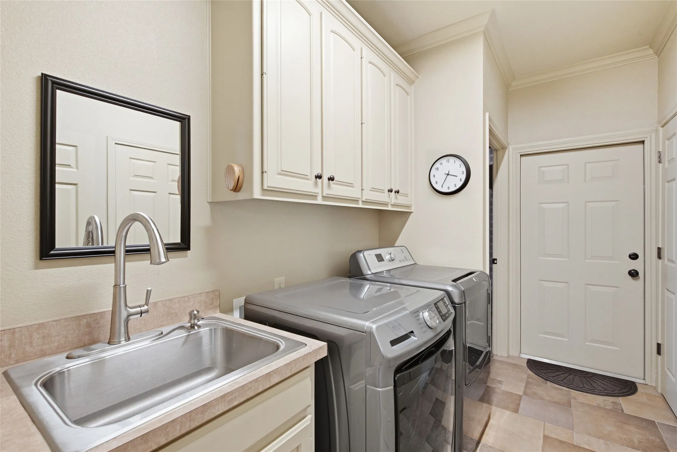 Single Family Residence For Sale in Erath County , 800 Cottonwood Court, Stephenville, Texas 76401, 4 Bedroom, 3 Bathroom, 2 Garage spaces, 3,263 Sqft, built in 2006, mls#21409458, Real Estate Agent in Stephenville, Homes For Sale in Erath county, Homes For Sale in Stephenville, Realtor in Stephenville Texas, Real Estate Brokerage Independent Realty Texas, Luminita Cordes Realtor