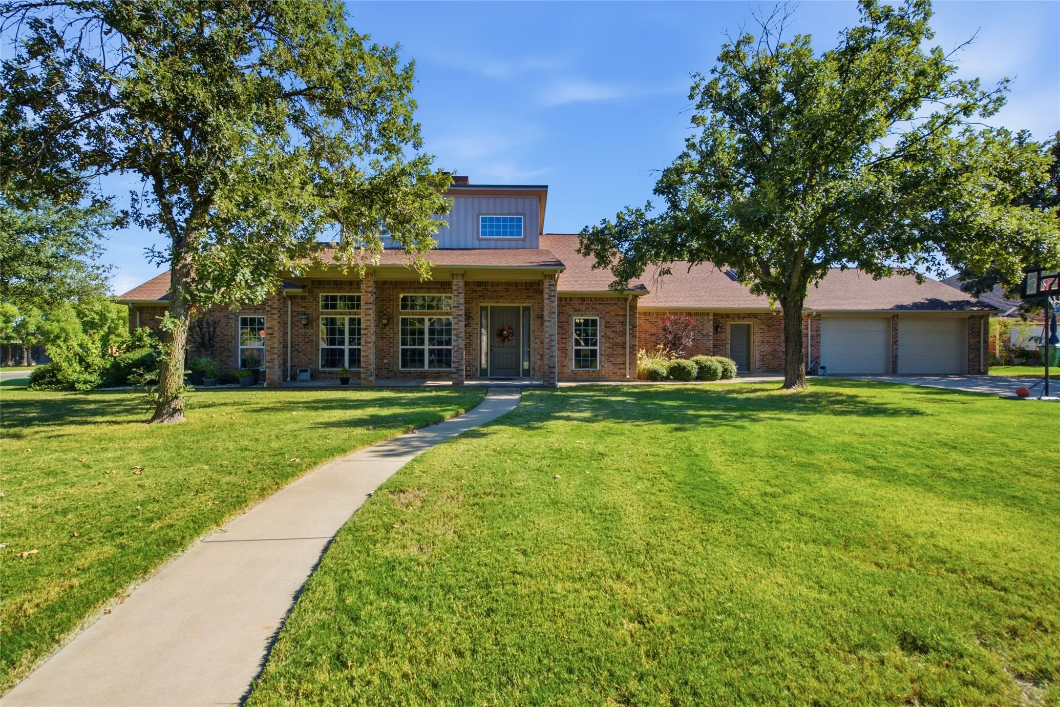 Single Family Residence For Sale