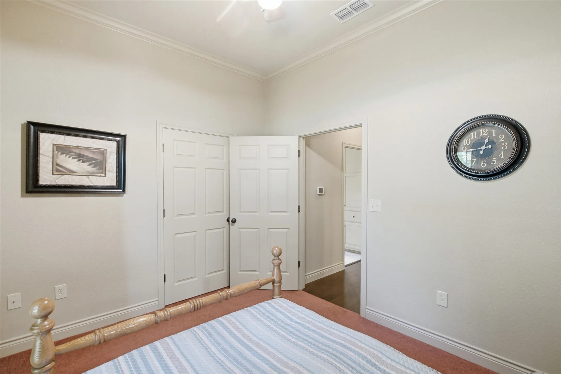 Single Family Residence For Sale in Erath County , 800 Cottonwood Court, Stephenville, Texas 76401, 4 Bedroom, 3 Bathroom, 2 Garage spaces, 3,263 Sqft, built in 2006, mls#21409458, Real Estate Agent in Stephenville, Homes For Sale in Erath county, Homes For Sale in Stephenville, Realtor in Stephenville Texas, Real Estate Brokerage Independent Realty Texas, Luminita Cordes Realtor