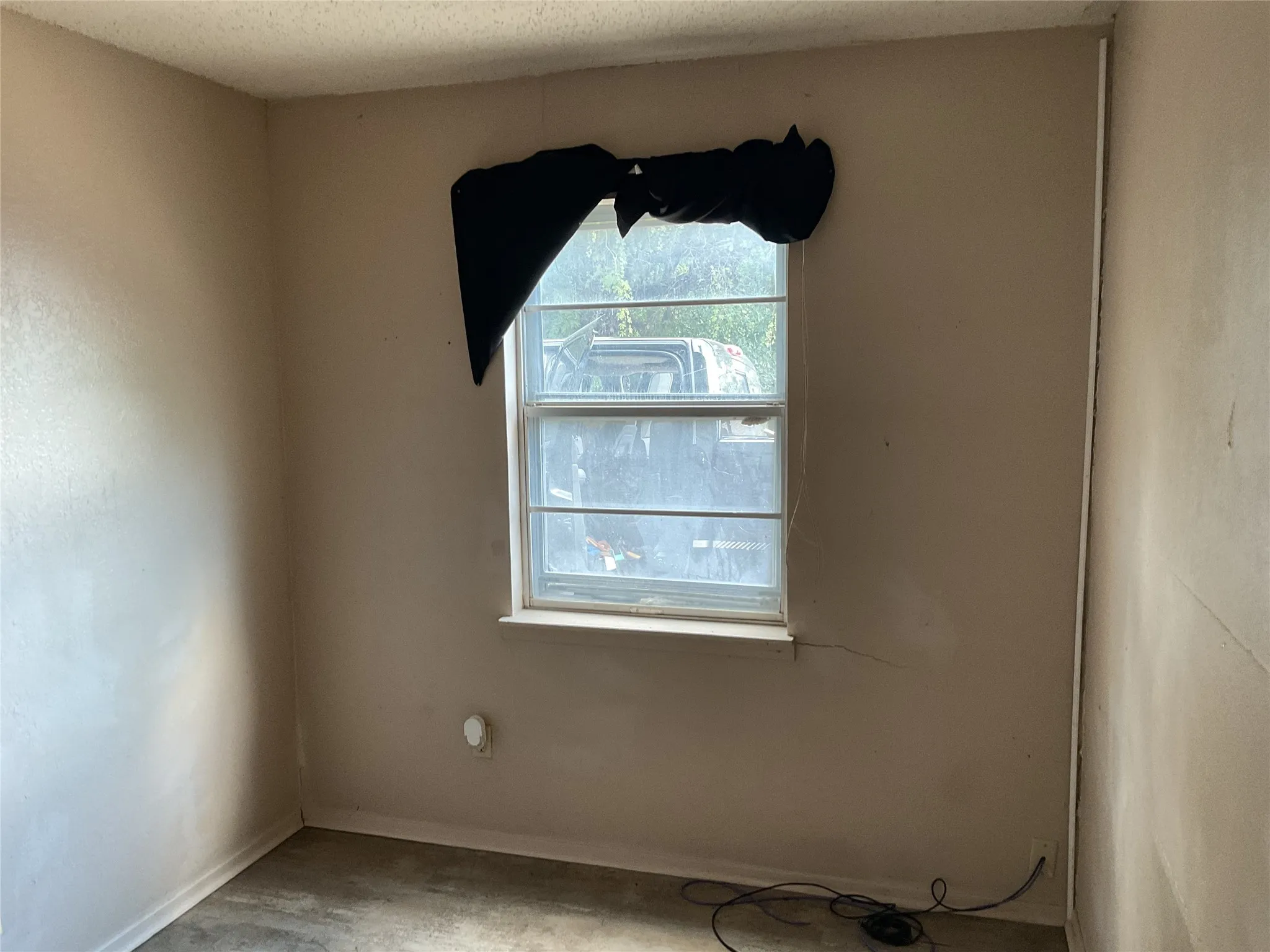 Single Family Residence For Sale in Mc Lennan County , 9555 Brookhollow Drive, Woodway, Texas 76712, 3 Bedroom, 2 Bathroom, 2 Garage spaces, 1,990 Sqft, built in 1975, mls#21401106, Real Estate Agent in Woodway, Homes For Sale in Mc Lennan county, Homes For Sale in Woodway, Realtor in Woodway Texas, Real Estate Brokerage Independent Realty Texas, Luminita Cordes Realtor