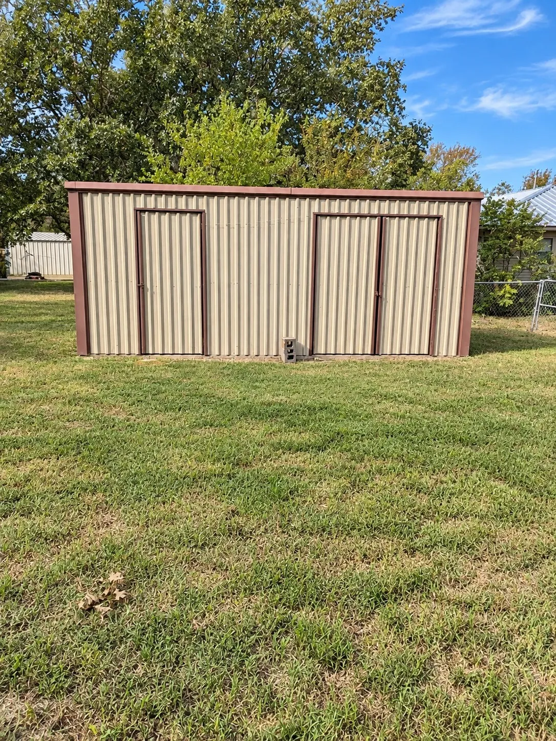 Single Family Residence For Sale in Mc Lennan County , 512 E Charles Street, Riesel, Texas 76682, 4 Bedroom, 1 Bathroom, Garage spaces, 1,416 Sqft, built in 1961, mls#21409901, Real Estate Agent in Riesel, Homes For Sale in Mc Lennan county, Homes For Sale in Riesel, Realtor in Riesel Texas, Real Estate Brokerage Independent Realty Texas, Luminita Cordes Realtor