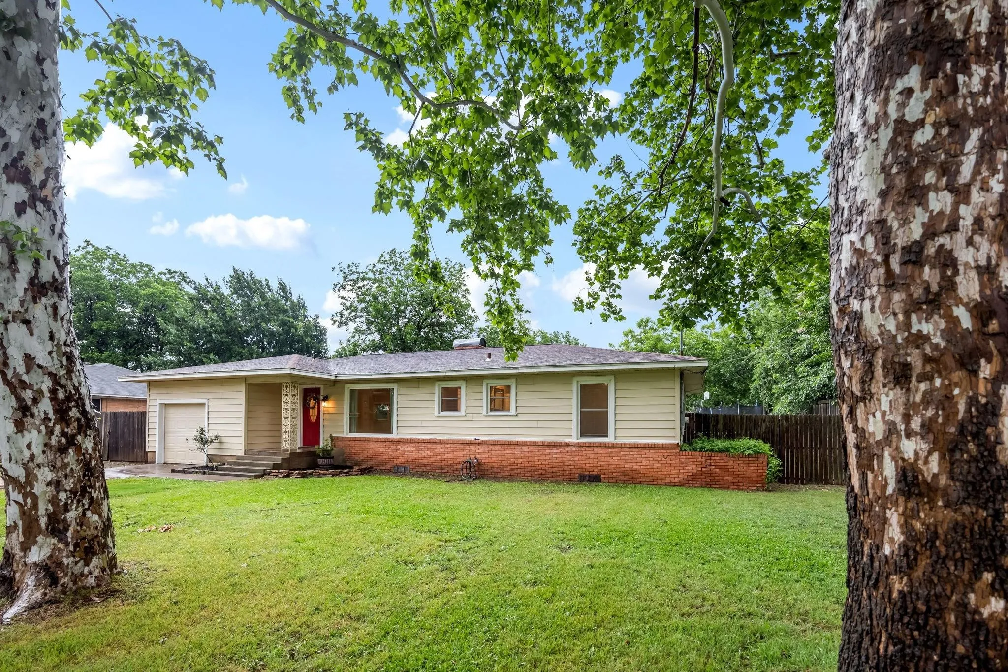 Single Family Residence For Sale