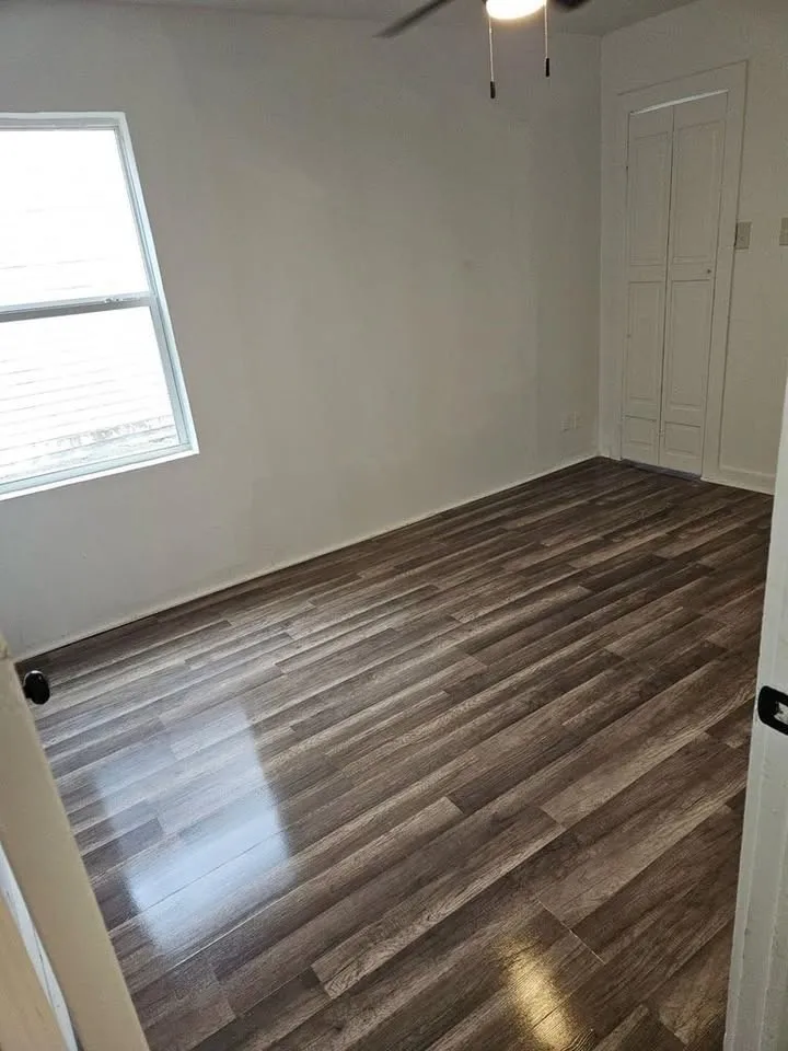 Single Family Residence For Rent in Red River (TX) County , 1104 S Columbia Street, Clarksville, Texas 75426, 3 Bedroom, 2 Bathroom, Garage spaces, 1,121 Sqft, built in 1938, mls#21409914, Real Estate Agent in Clarksville, Homes For Rent in Red River (TX) county, Homes For Rent in Clarksville, Realtor in Clarksville Texas, Real Estate Brokerage Independent Realty Texas, Luminita Cordes Realtor