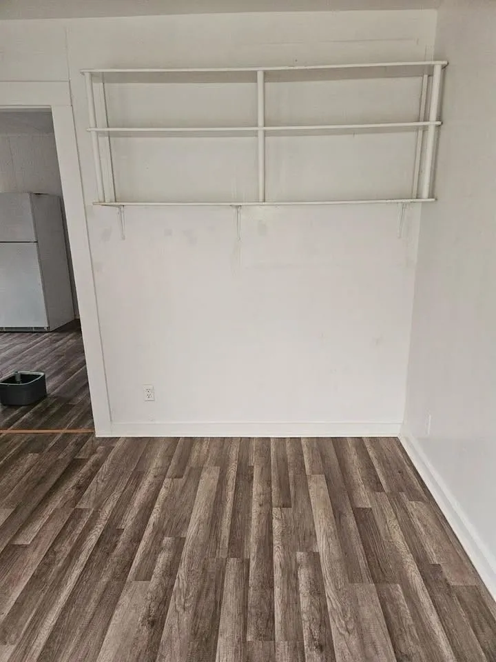 Single Family Residence For Rent in Red River (TX) County , 1104 S Columbia Street, Clarksville, Texas 75426, 3 Bedroom, 2 Bathroom, Garage spaces, 1,121 Sqft, built in 1938, mls#21409914, Real Estate Agent in Clarksville, Homes For Rent in Red River (TX) county, Homes For Rent in Clarksville, Realtor in Clarksville Texas, Real Estate Brokerage Independent Realty Texas, Luminita Cordes Realtor