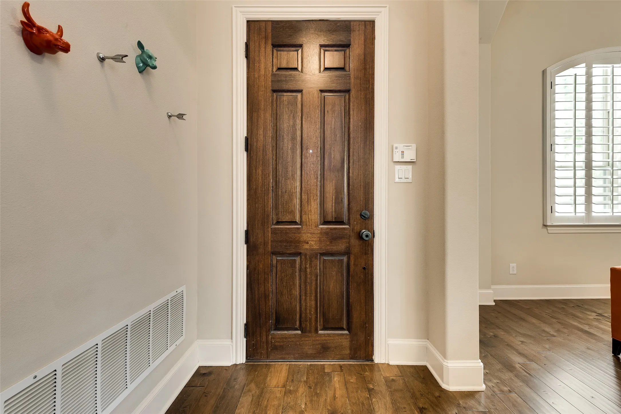 Single Family Residence For Rent in Denton County , 2501 Lady Viviane Lane, Lewisville, Texas 75056, 3 Bedroom, 2 Bathroom, 2 Garage spaces, 2,150 Sqft, built in 2008, mls#21409916, Real Estate Agent in Lewisville, Homes For Rent in Denton county, Homes For Rent in Lewisville, Realtor in Lewisville Texas, Real Estate Brokerage Independent Realty Texas, Luminita Cordes Realtor